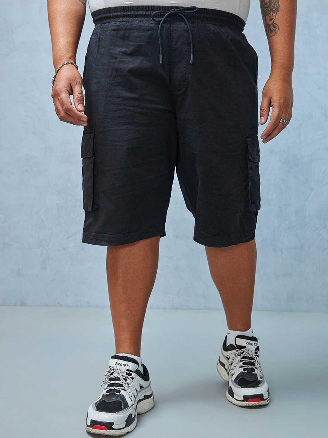 

Bewakoof Men Plus Size Cargo Shorts, Black