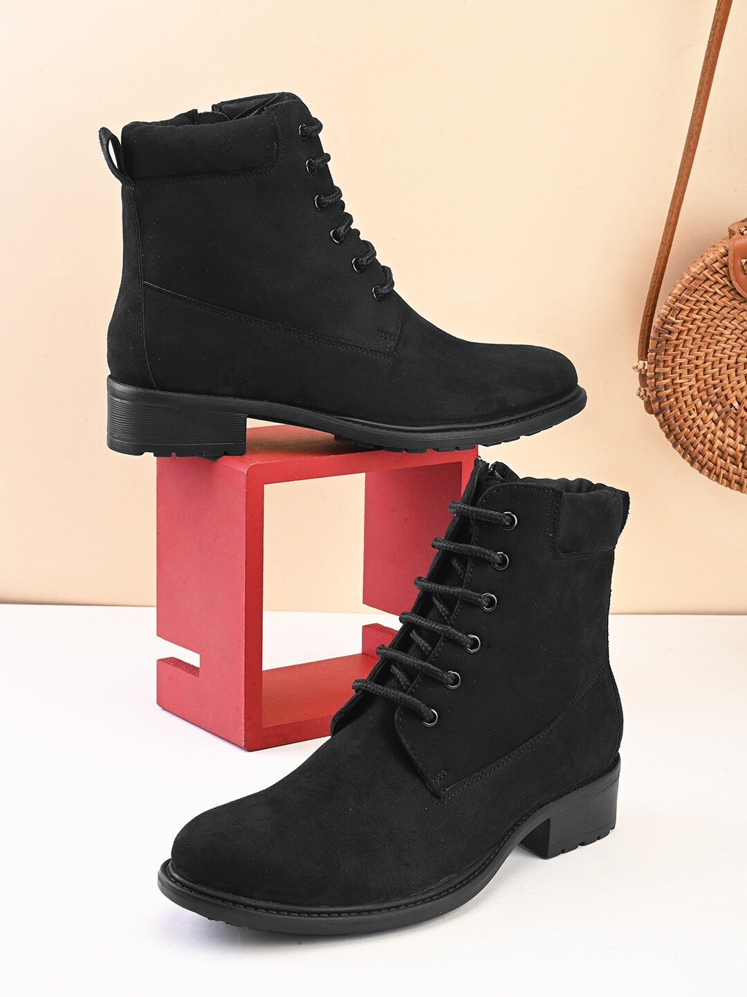 

pelle albero Women Round Toe Block-Heeled Boots, Black