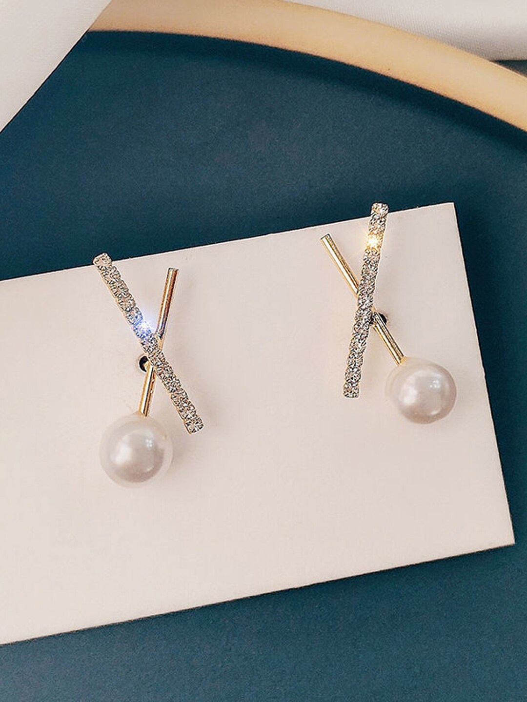 

FIMBUL Gold-Plated Stones Studded Cross-shaped Pearl Studs Earrings