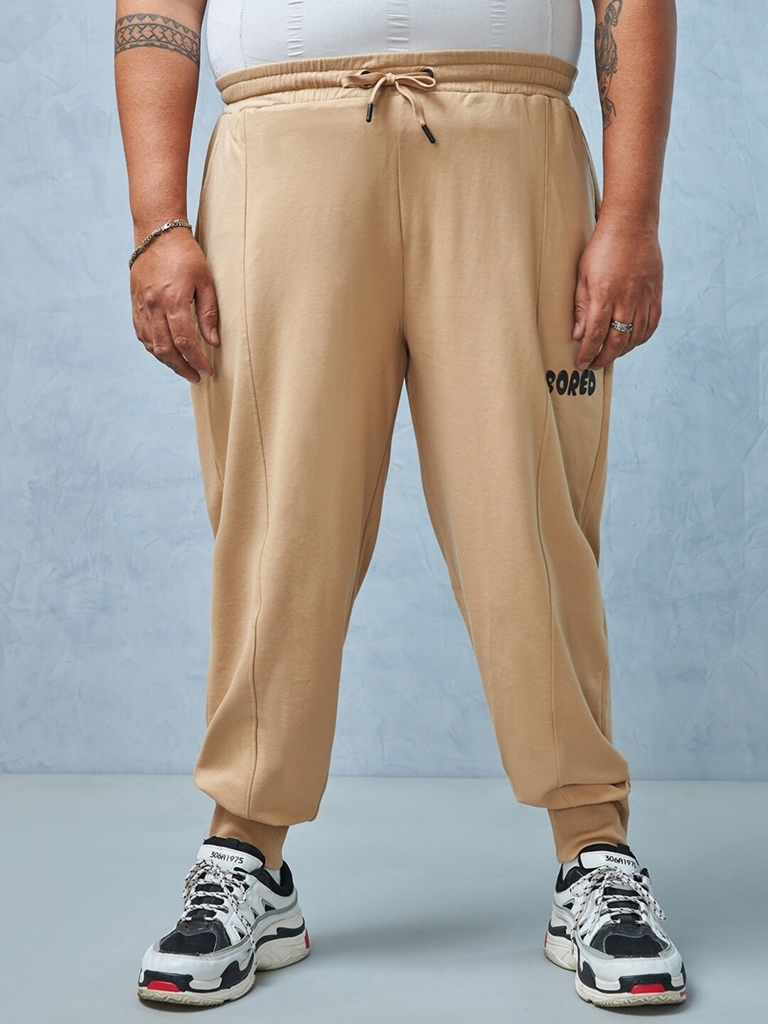 

Bewakoof Plus Men Relaxed Fit Joggers, Brown