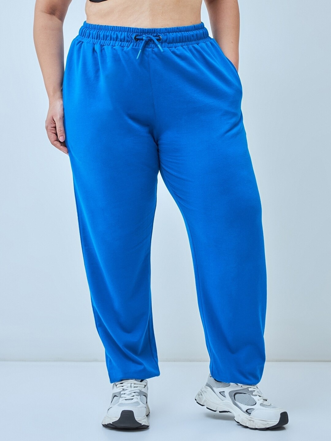 

Bewakoof Air 1.0 Women Super Loose Fit Plus Size Joggers, Blue