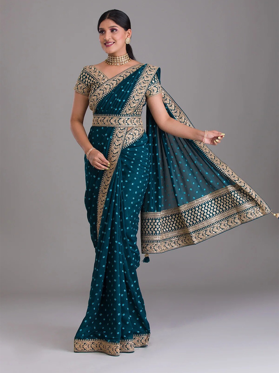 

J.KANJI Bandhani Printed Sequinned Embroidered Bandhani Saree, Teal