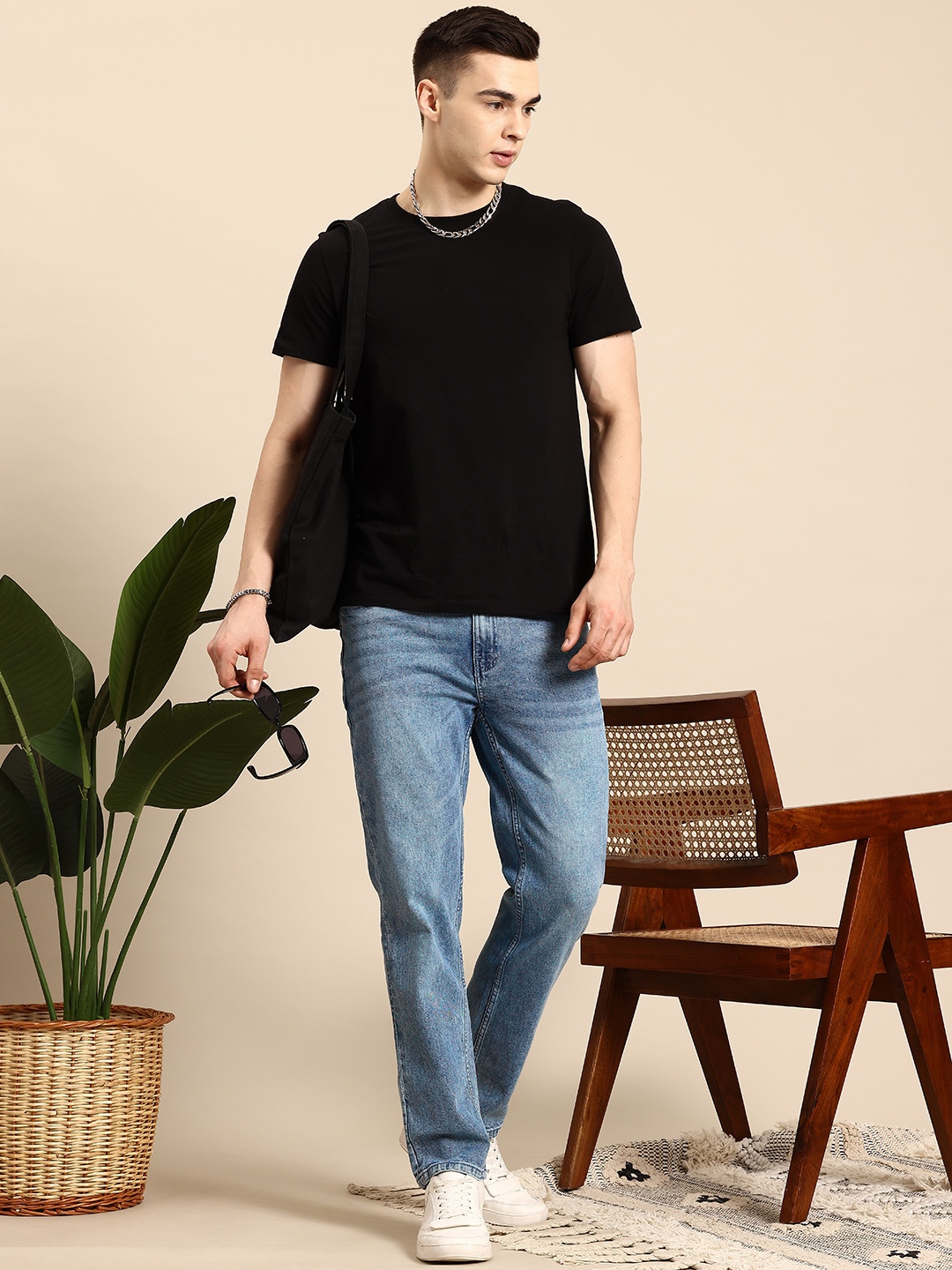 Mast & Harbour Men Light Fade Stretchable Jeans, Blue