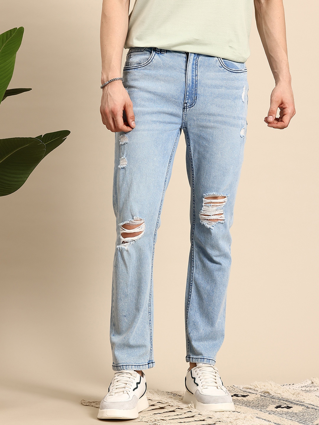 Mast & Harbour Men Mildly Distressed Jeans, Blue