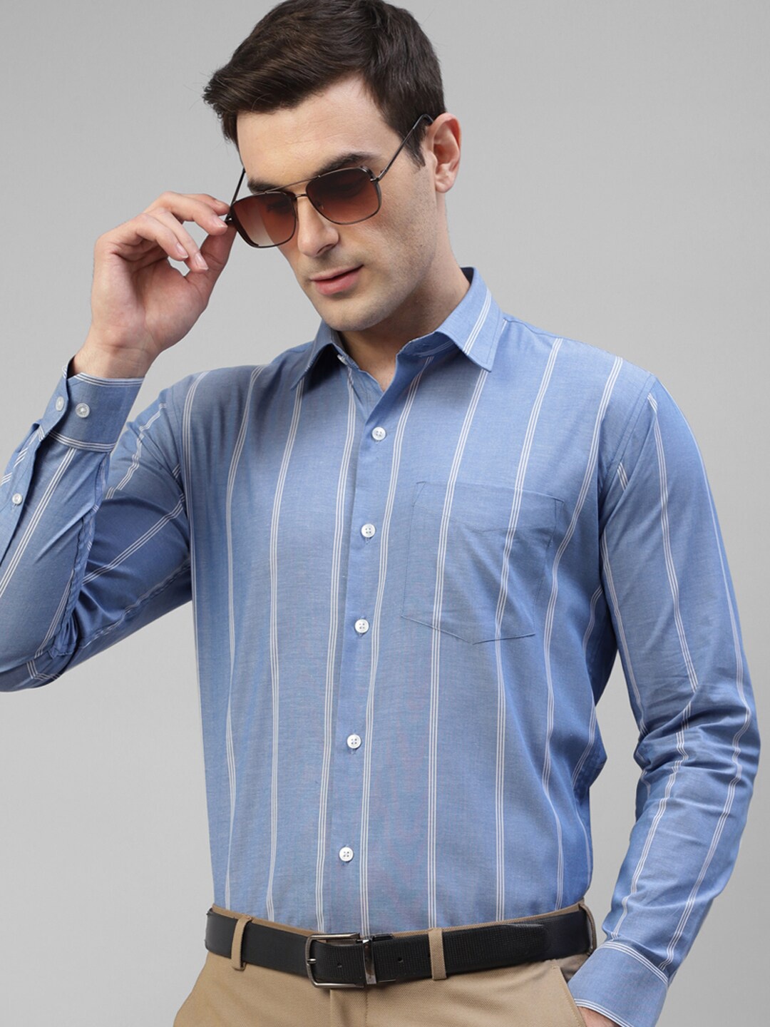 

Hancock Slim Fit Vertical Stripe Printed Pure Cotton Formal Shirt, Blue