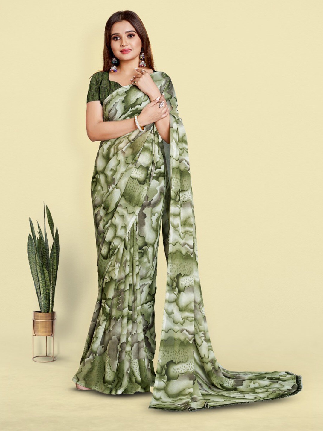 

bansari textiles Abstract Printed Pure Georgette Block Print Saree, Sea green