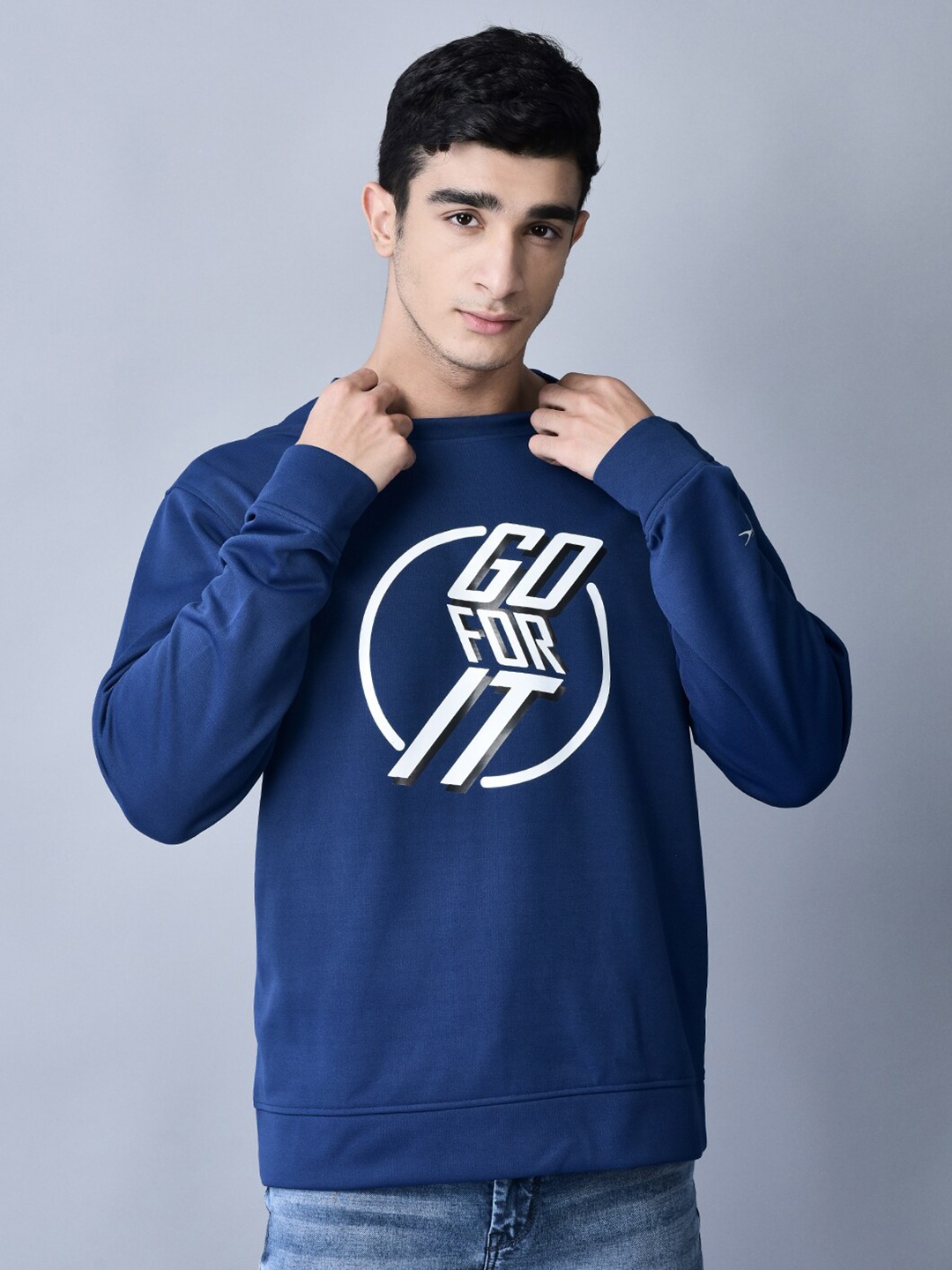 

Shiv Naresh Typography Printed Round Neck Pullover Sweatshirt, Navy blue