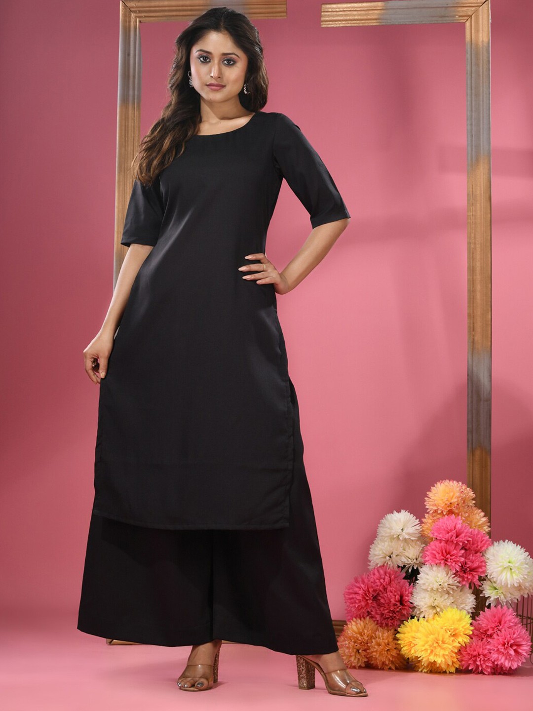 

Charukriti Round Neck Straight Kurta With Palazzo, Black
