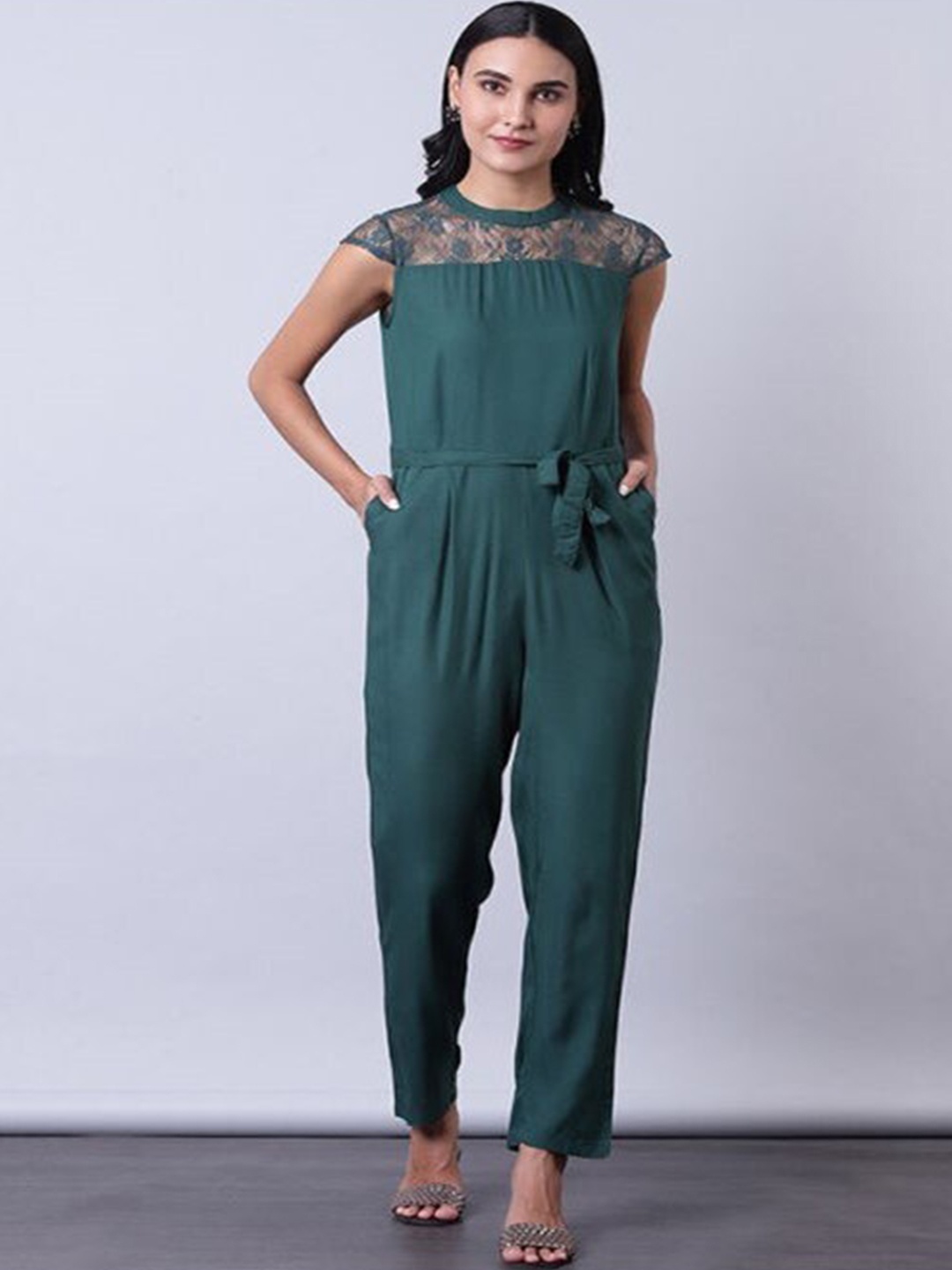 

Aila Round Neck Waist Tie-Ups Basic Jumpsuit, Green