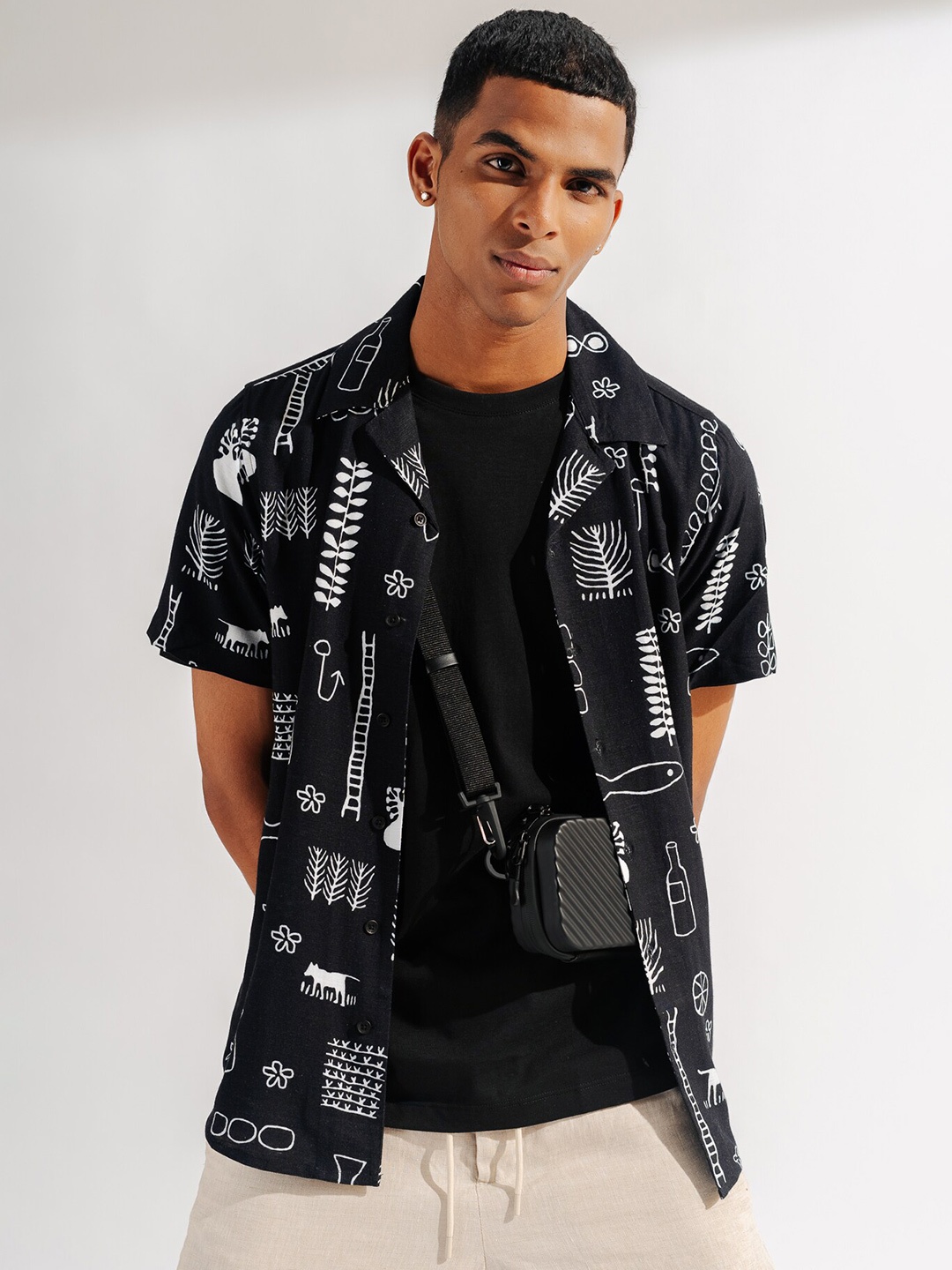 

FREAKINS Regular Fit Conversational Printed Casual Shirt, Black