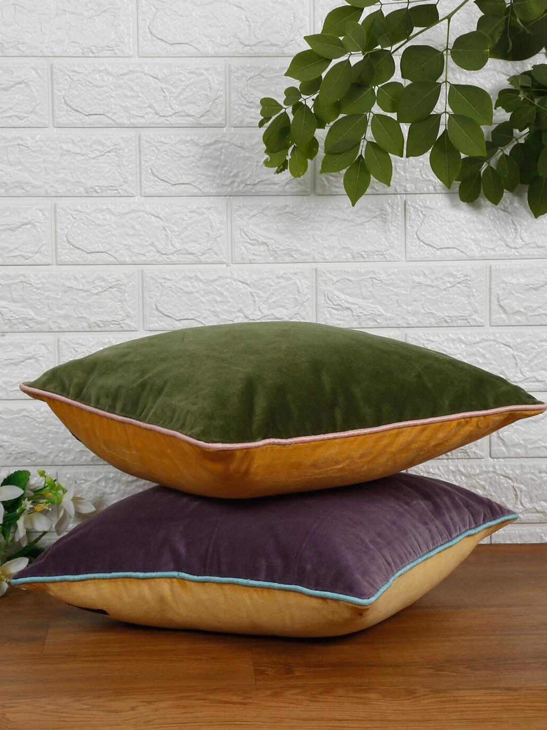 

NISRAG HOME Green & Purple 2Pcs Velvet Square Cushion Covers