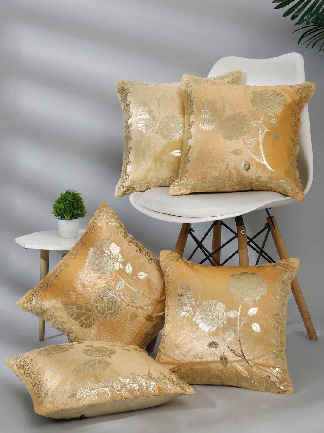 

NISRAG HOME Brown & Beige 5 Pieces Floral Square Cushion Covers