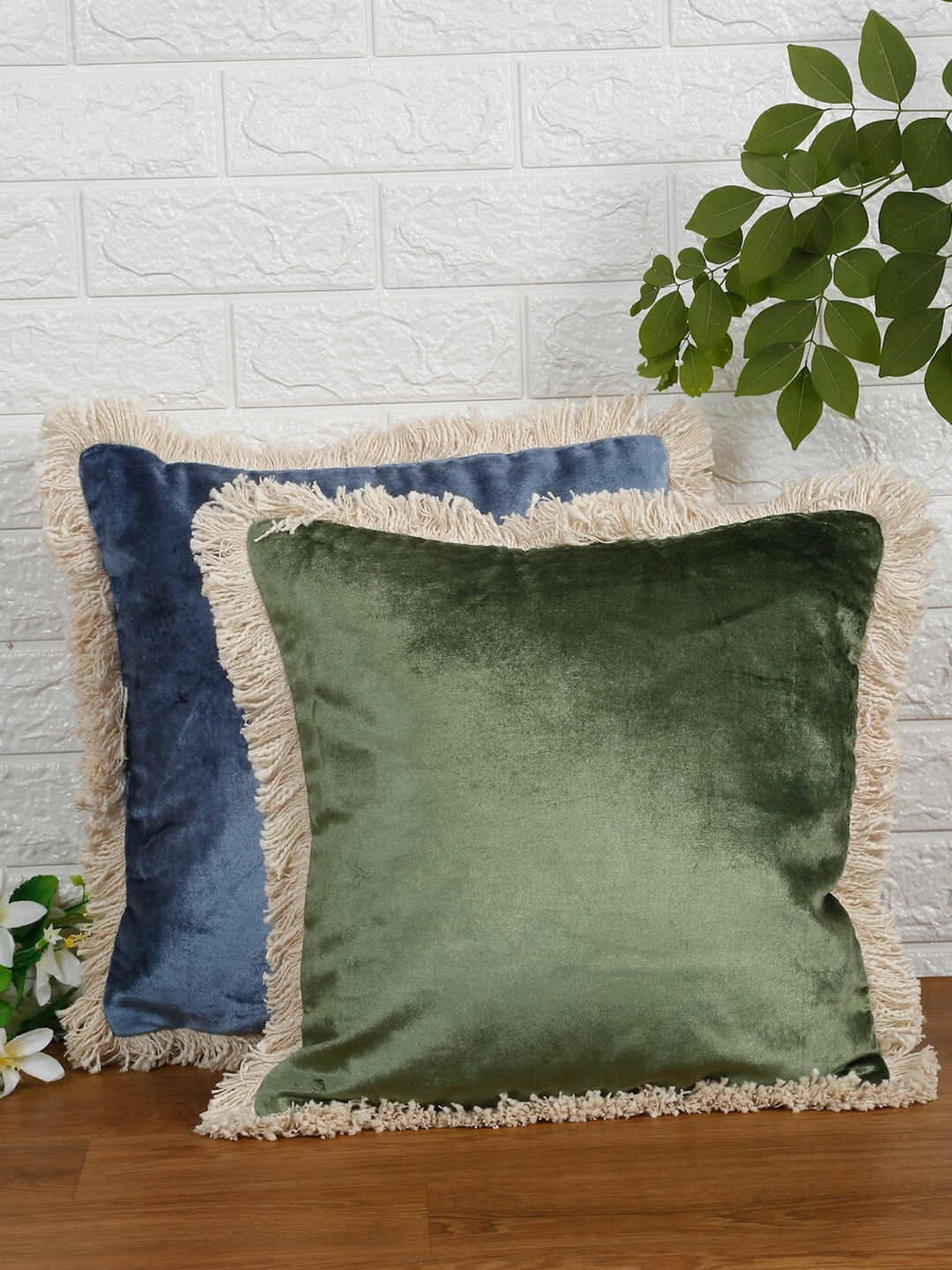 

NISRAG HOME Green & Blue 2 Pieces Embellished Velvet Square Cushion Covers
