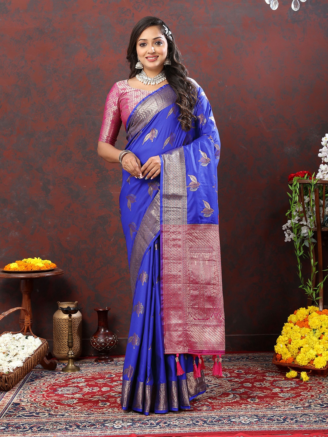 

NIWAA Woven Design Zari Banarasi Saree, Blue