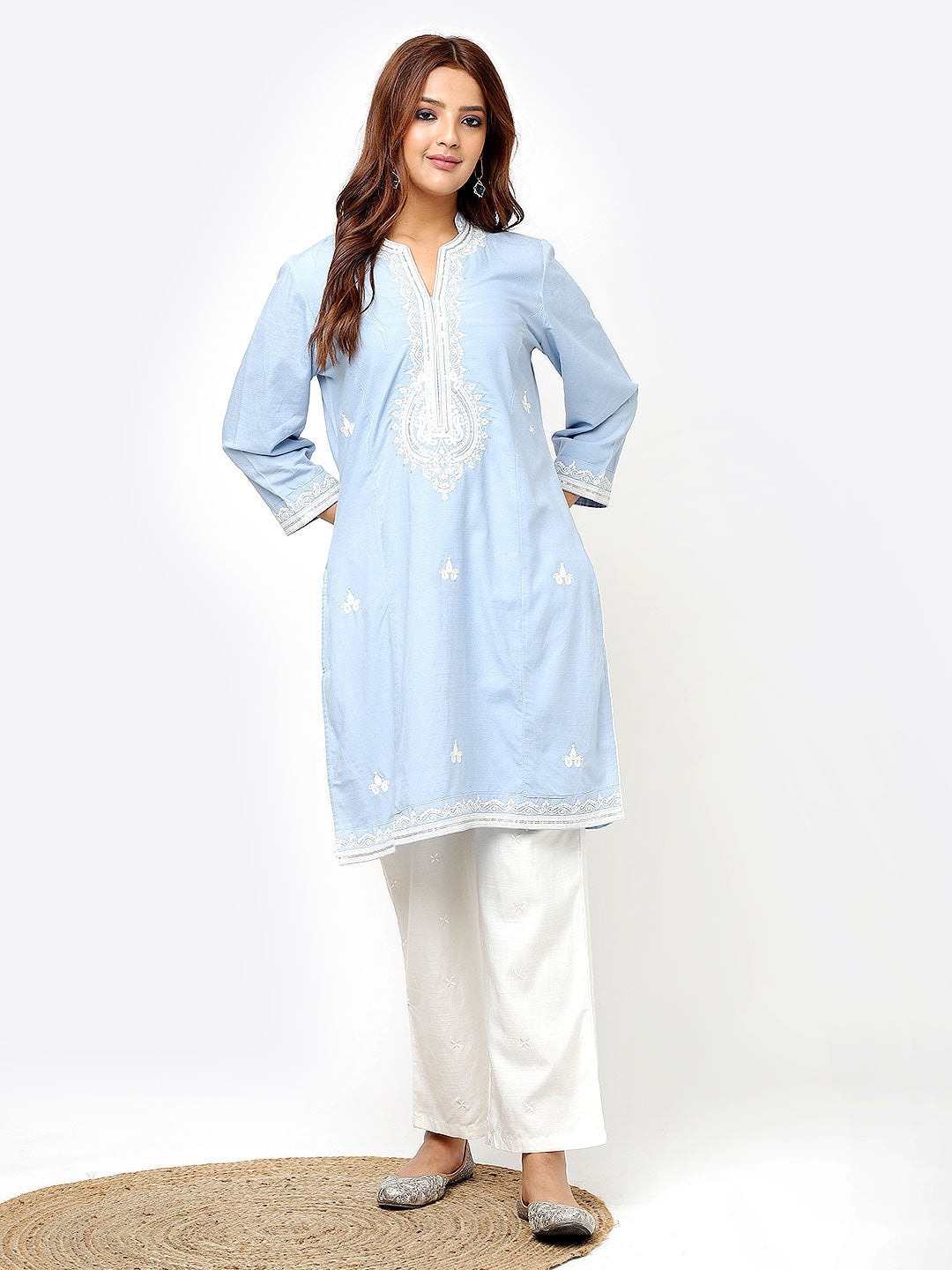 

Lakshita Paisley Embroidered Straight Kurti, Blue