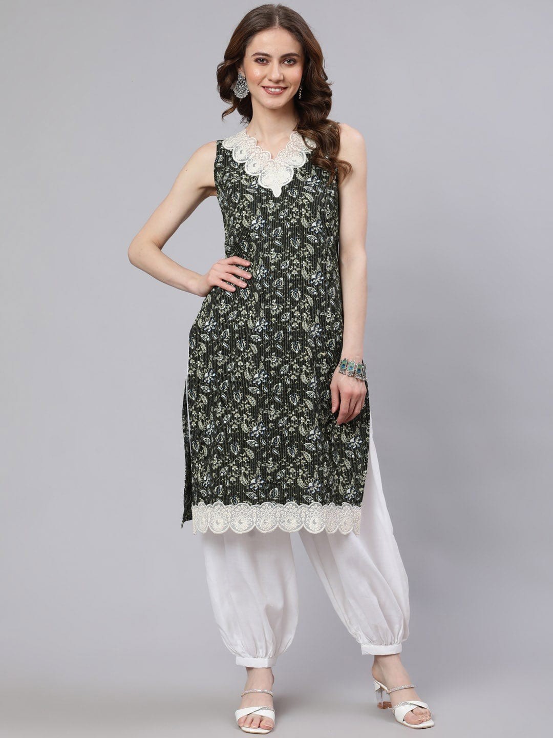 

Anouk Ethnic Motifs Printed Embroidered Sequinned Straight Kurta, White