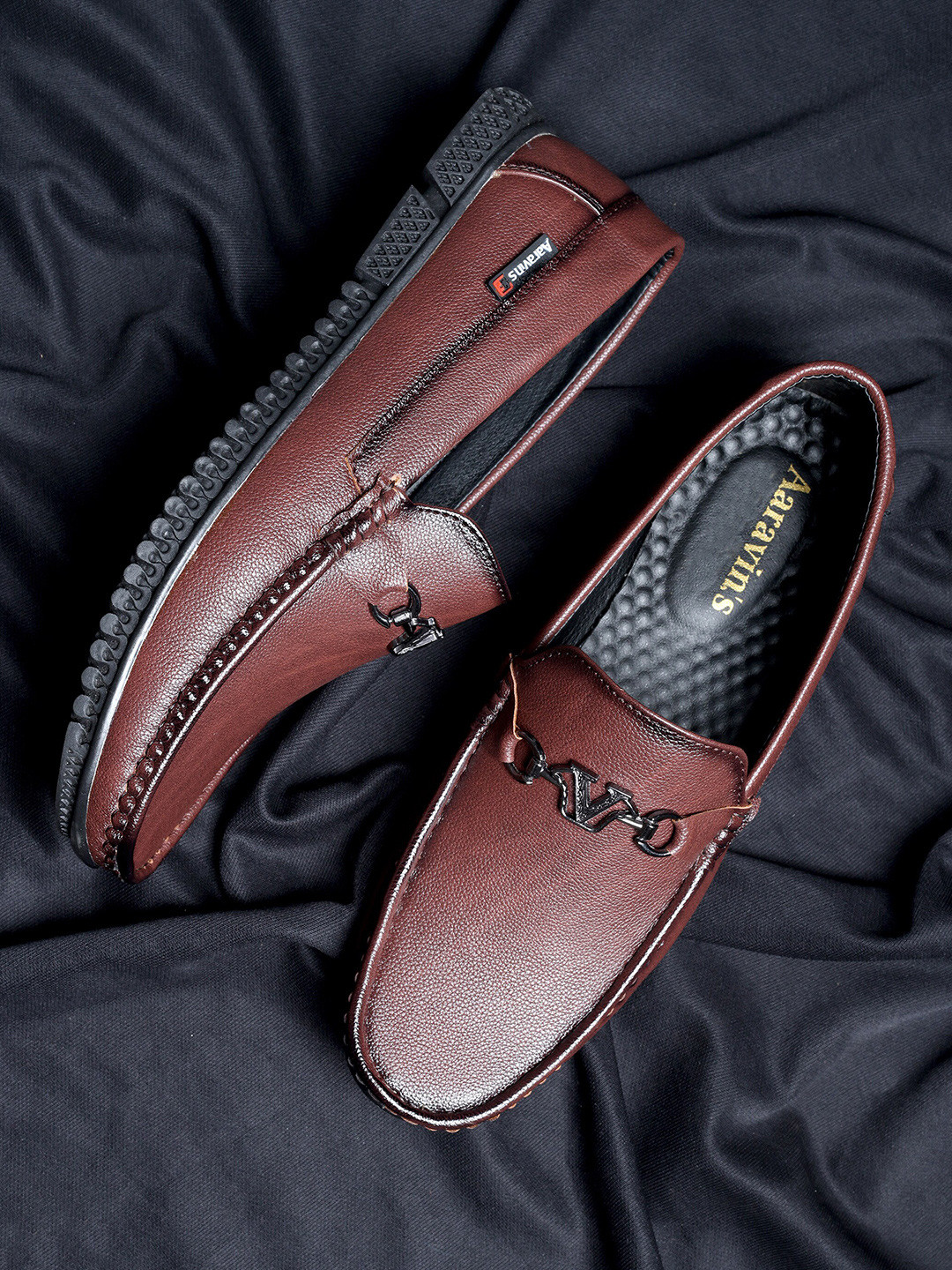 

AARAVIN'S Men Textured Embellished Lightweight Comfort Insole Slip-On Horsebit Loafers, Brown