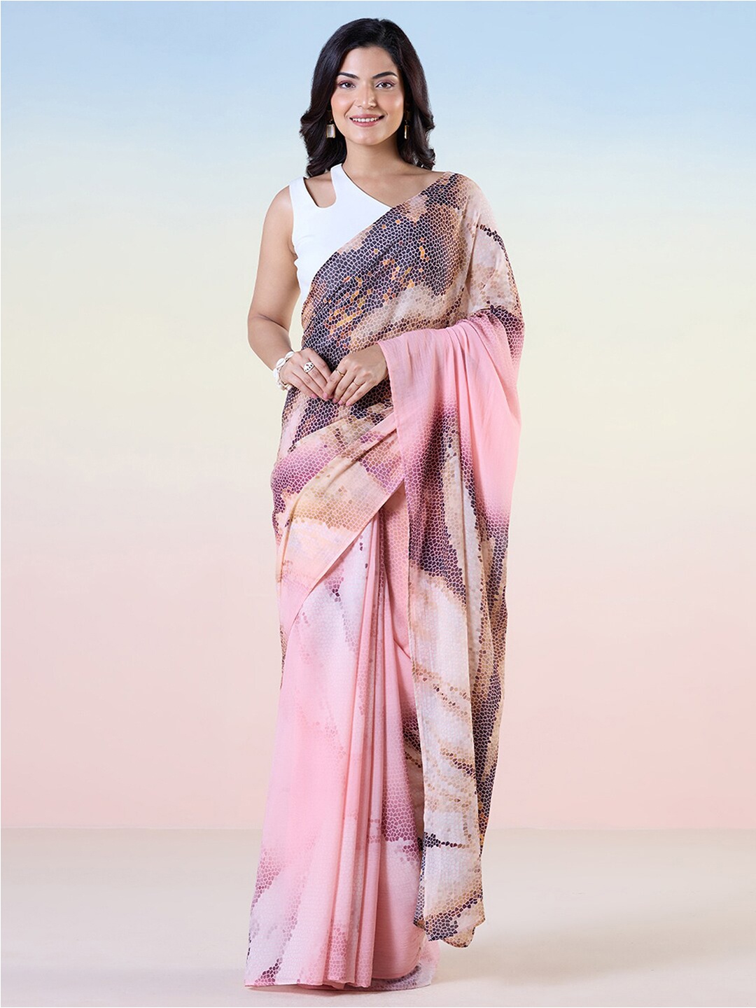 

navyasa by liva Geometric Printed Pure Georgette Fusion Saree, Pink