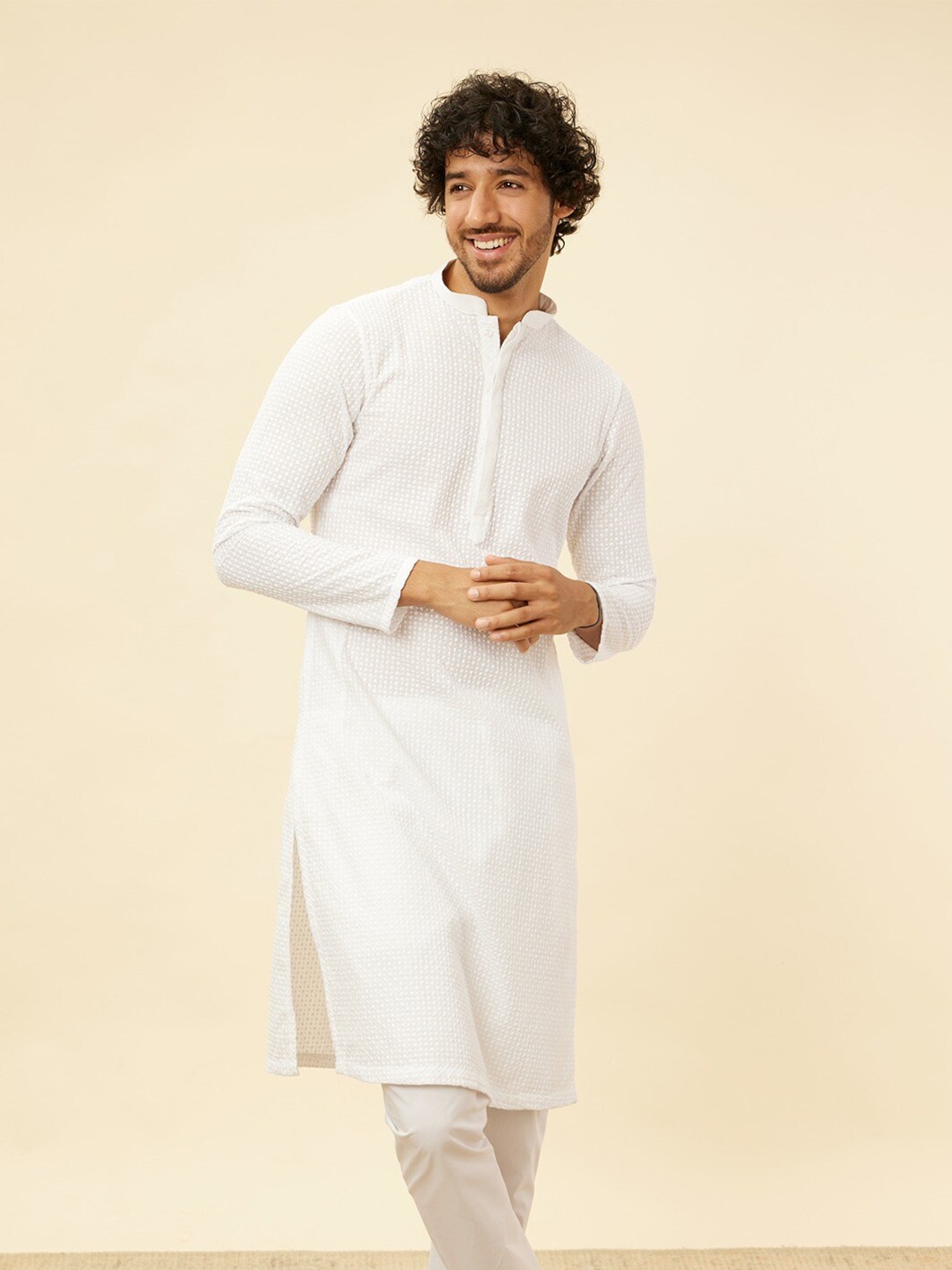 

Manyavar Geometric Embroidered Regular Thread Work Straight Kurta With Pyjamas, White