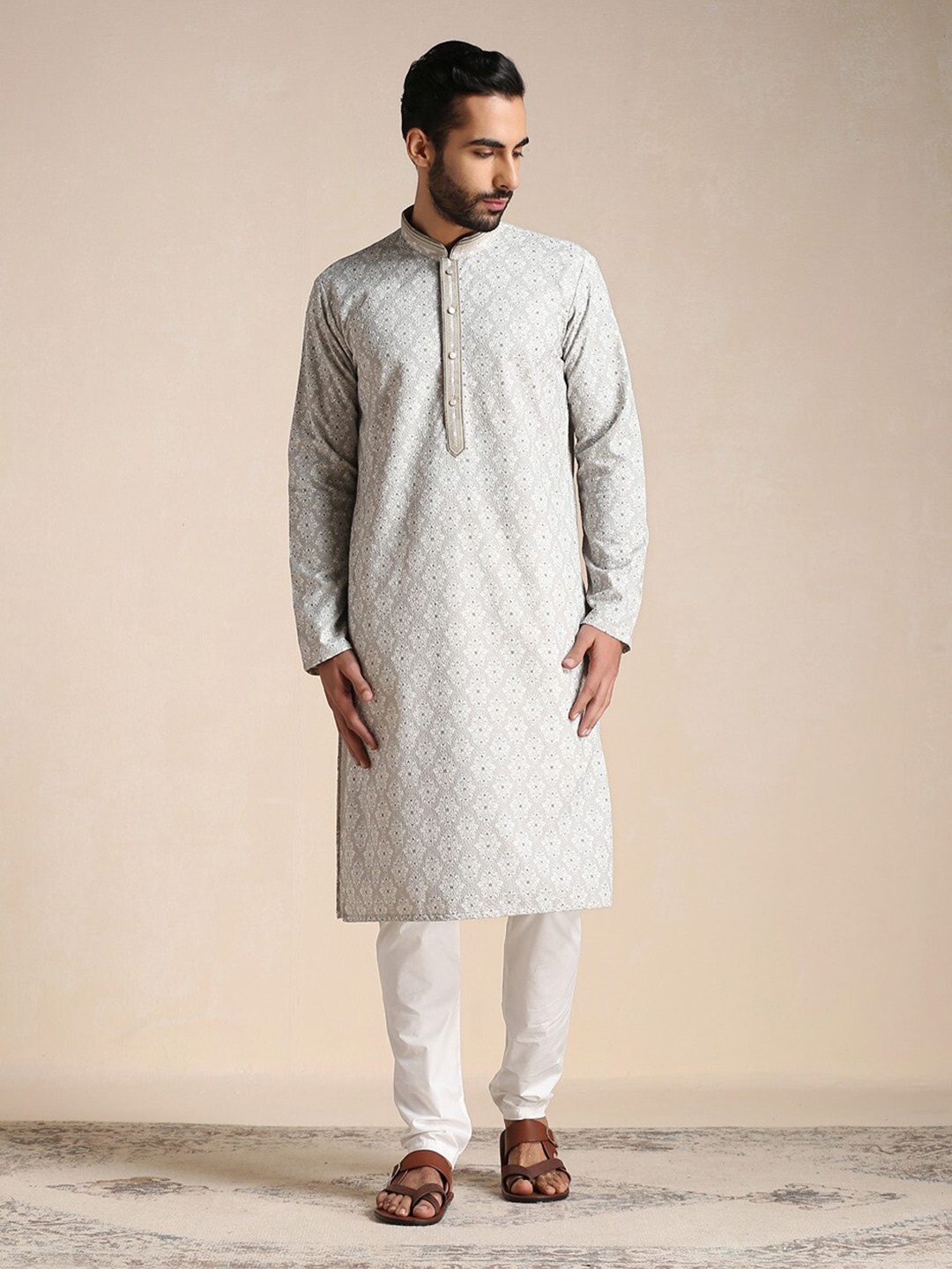 

Manyavar Self Design Woven Design Straight Kurta With Pyjama, Green
