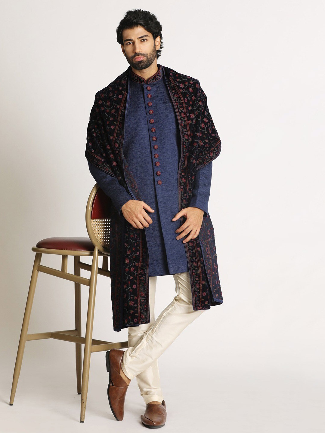 

Manyavar Self-Design Indo Western Sherwani Set, Navy blue