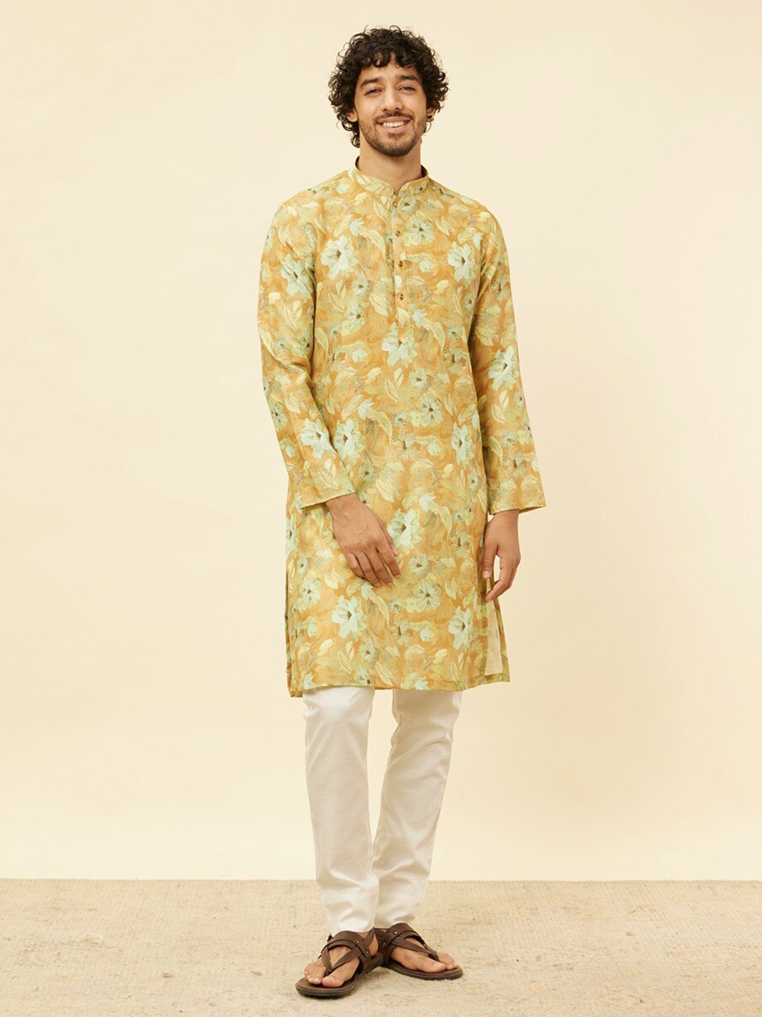 

Manyavar Floral Printed Mandarin Collar Straight Kurta, Mustard