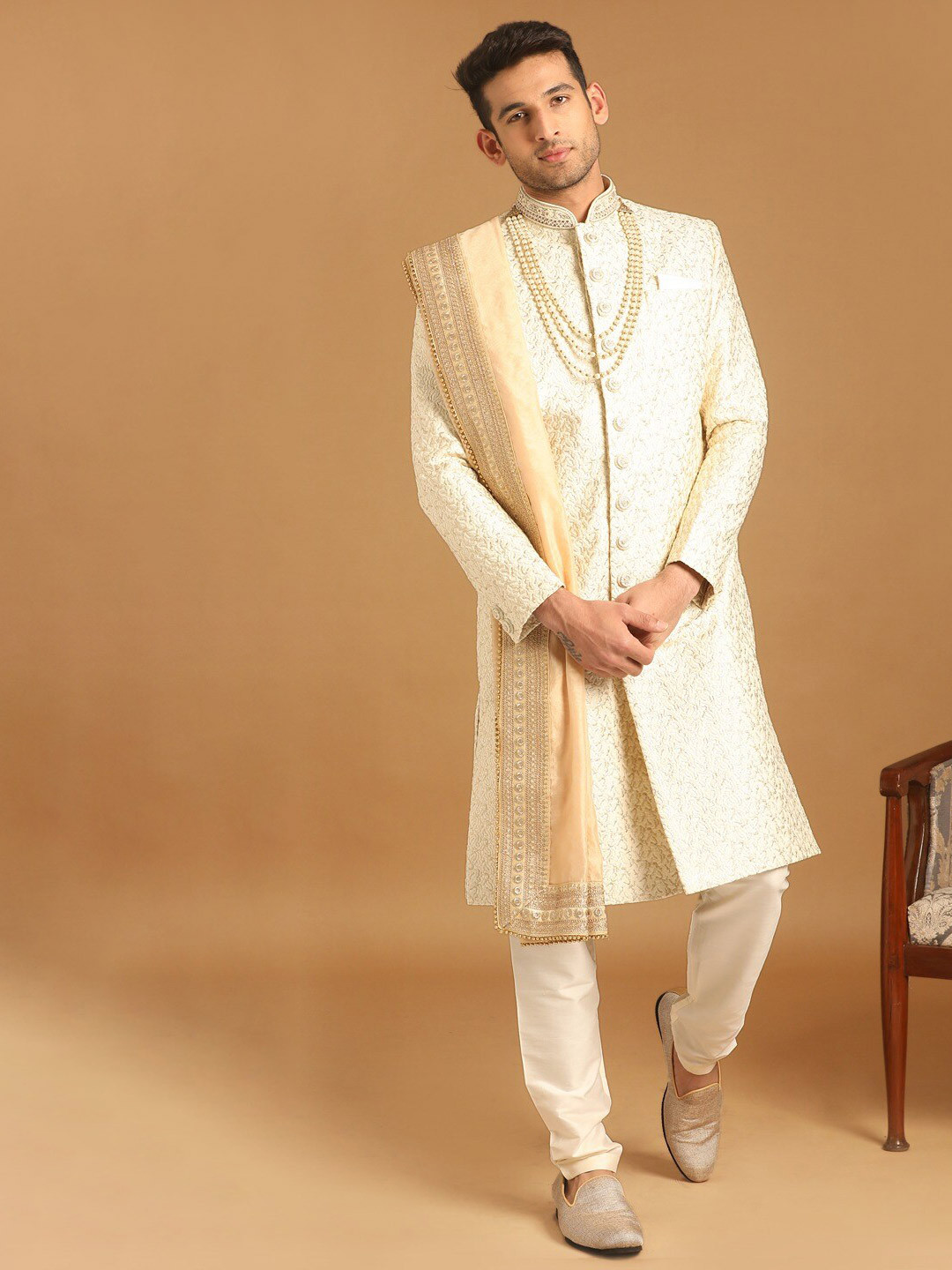 

Manyavar Mandarin Collar Embroidered Sherwani Set, Cream