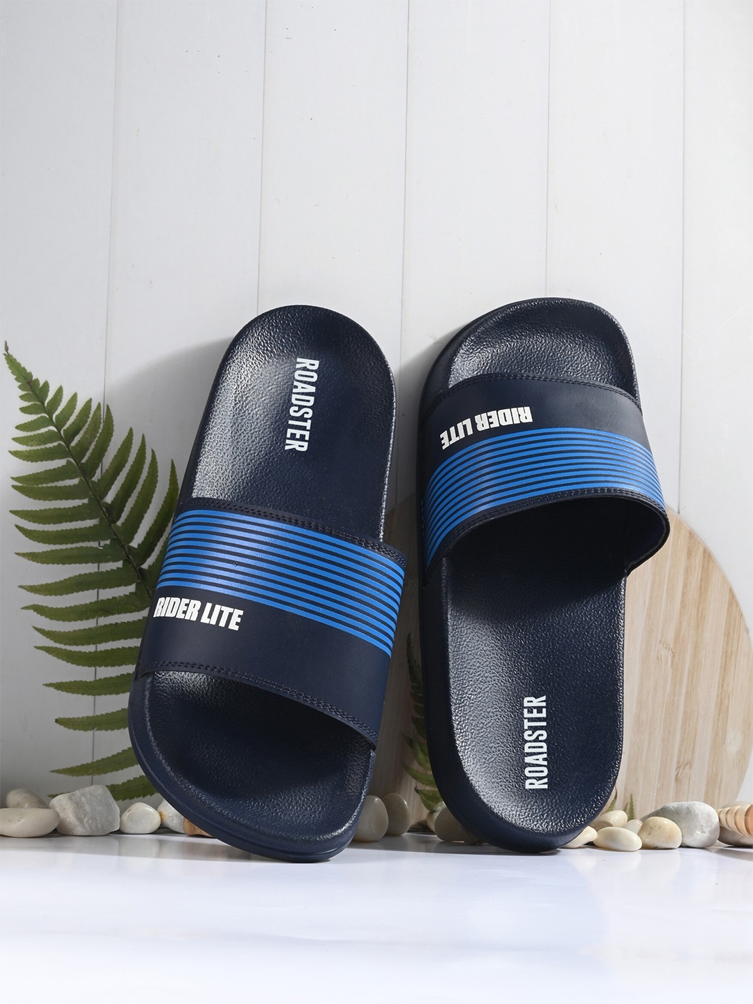 

Roadster The Lifestyle Co. Men Typography Printed Sliders, Navy blue