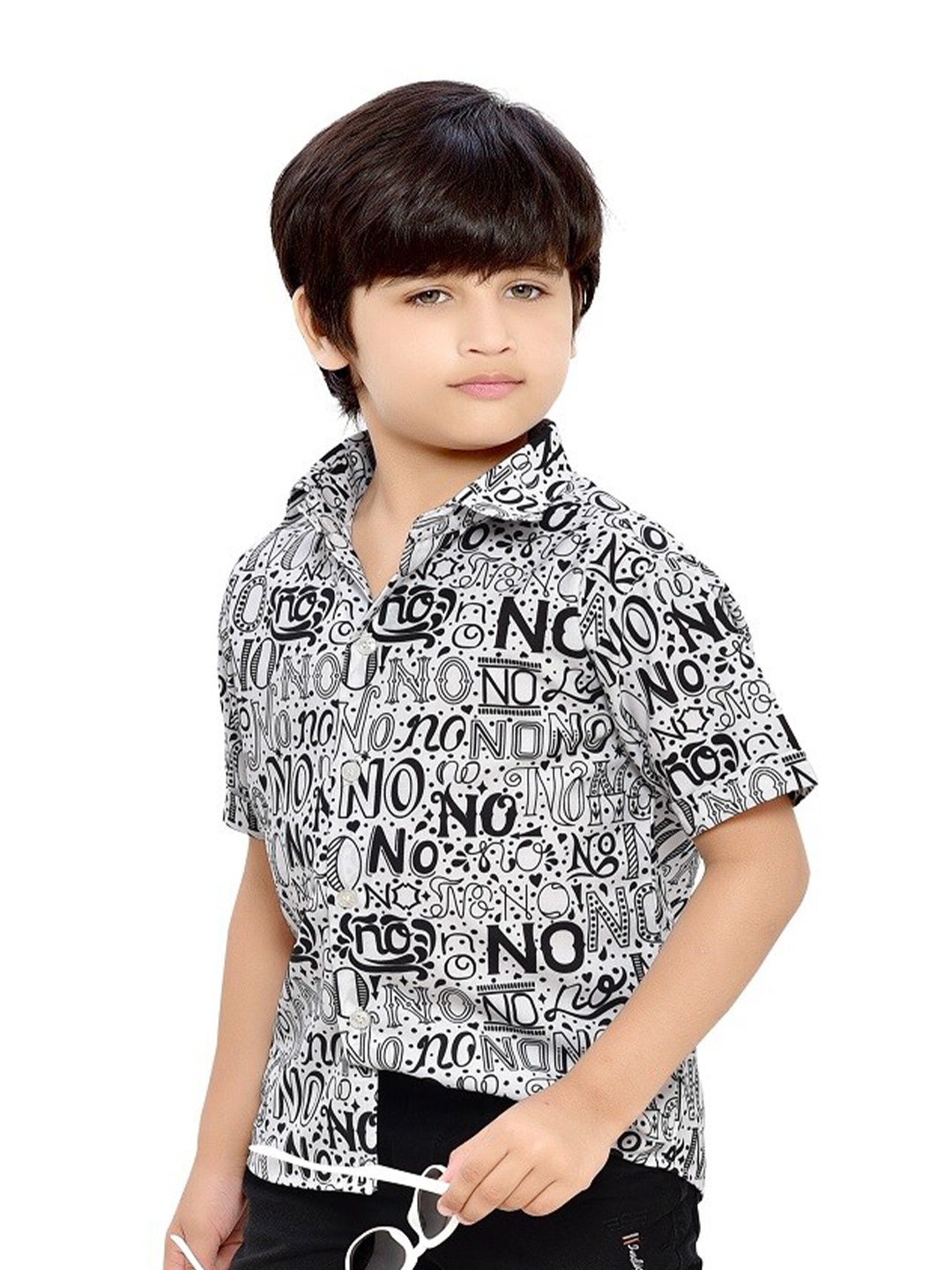 

BAESD Boys Comfort spread collar Opaque Printed Cotton Casual Shirt, Black