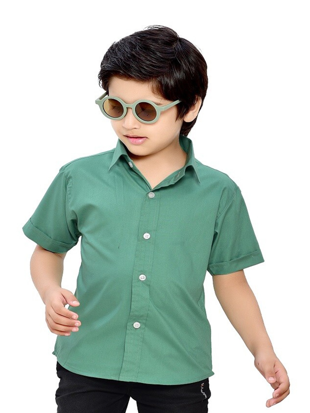 

BAESD Boys Comfort Cotton Spread Collar Opaque Regular Fit Casual Shirt, Green