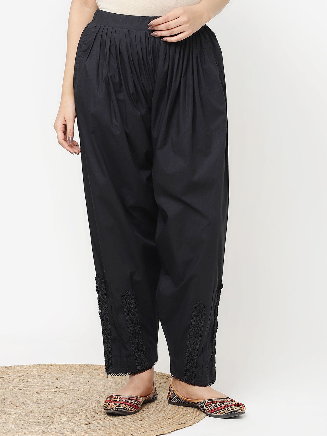 

Lakshita Pleated Pure Cotton Loose-Fit Salwar, Black