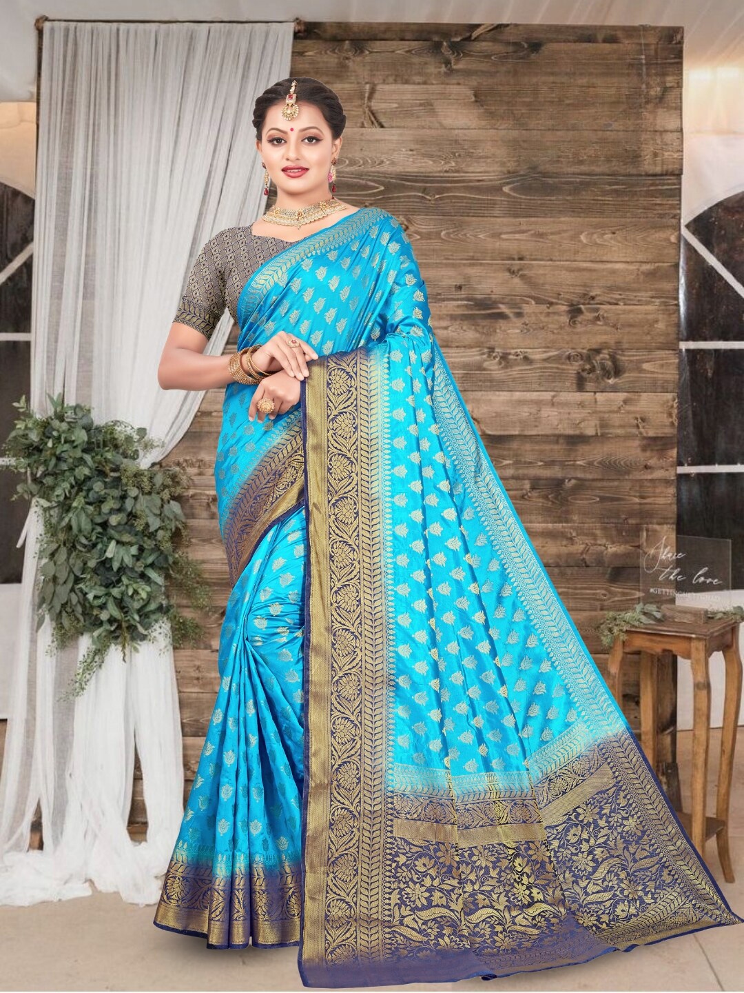 

Mitera Floral Woven Design Zari Art Silk Banarasi Saree, Blue