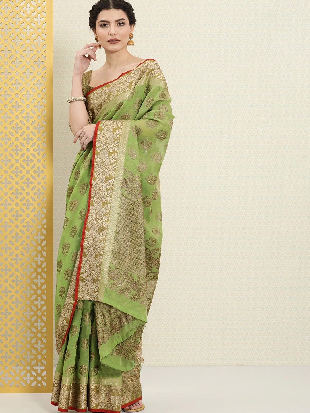 

Mitera Woven Design Zari Pure Cotton Chanderi Saree, Green