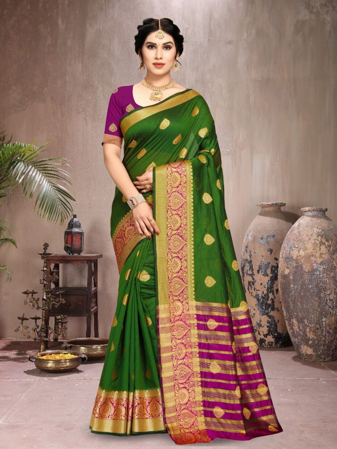 

Mitera Ethnic Motifs Silk Cotton Banarasi Saree, Green