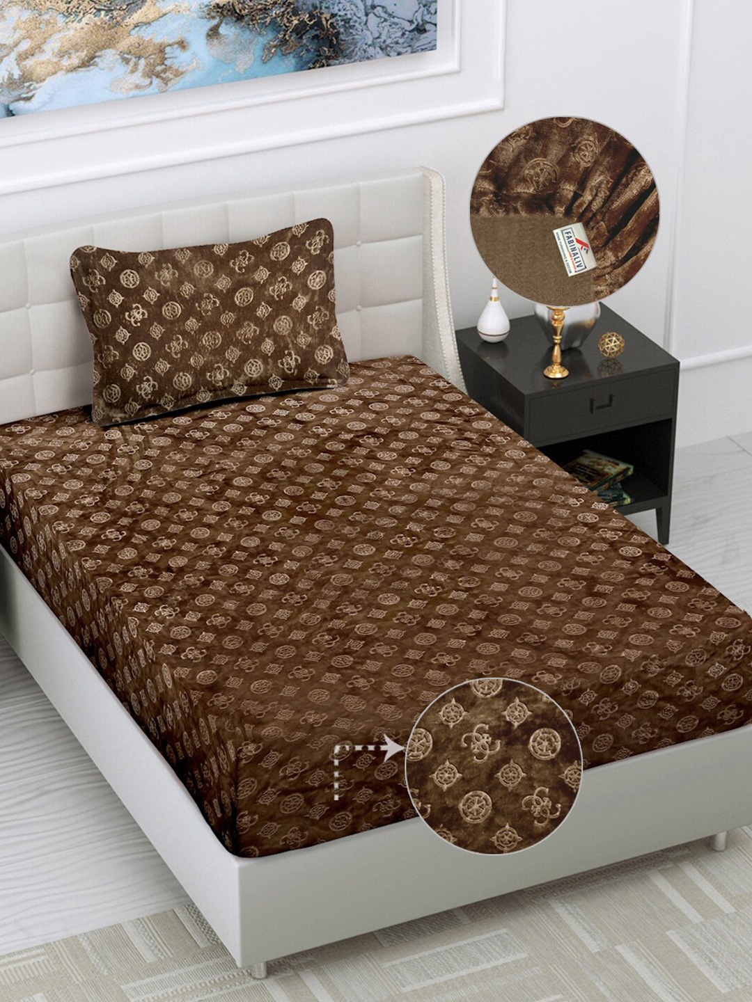 

FABINALIV Brown Geometric 300 TC Single Fitted Bedsheet with Pillow Cover
