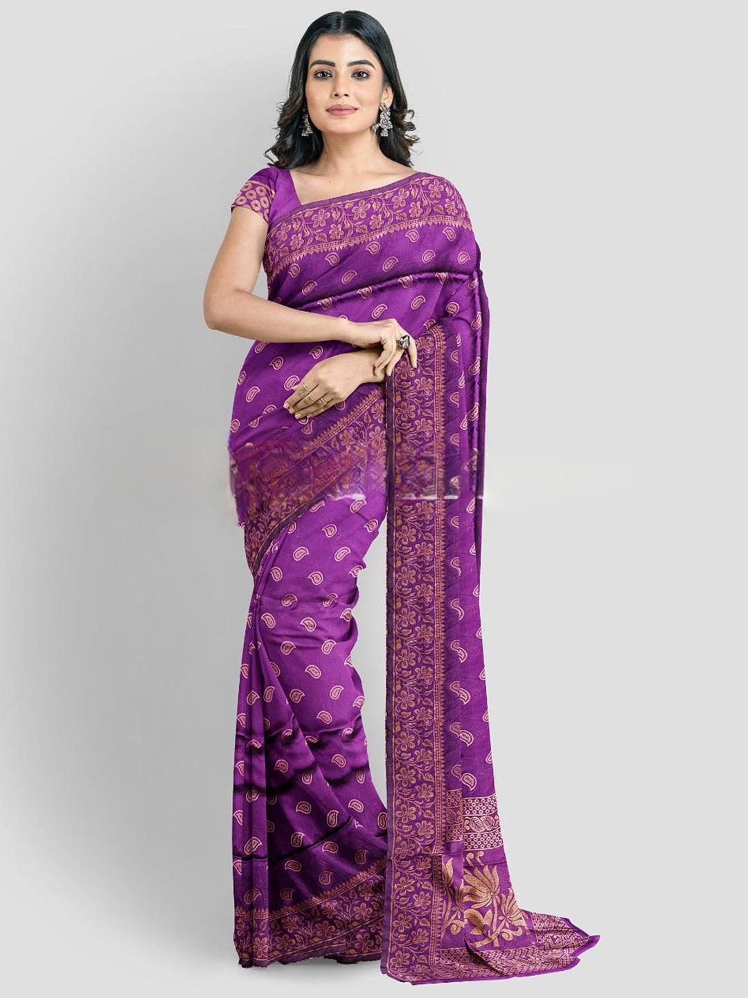 

LIMDO Purple & GoldToned Ethnic Woven Design Zari Pure Silk Banarasi Saree