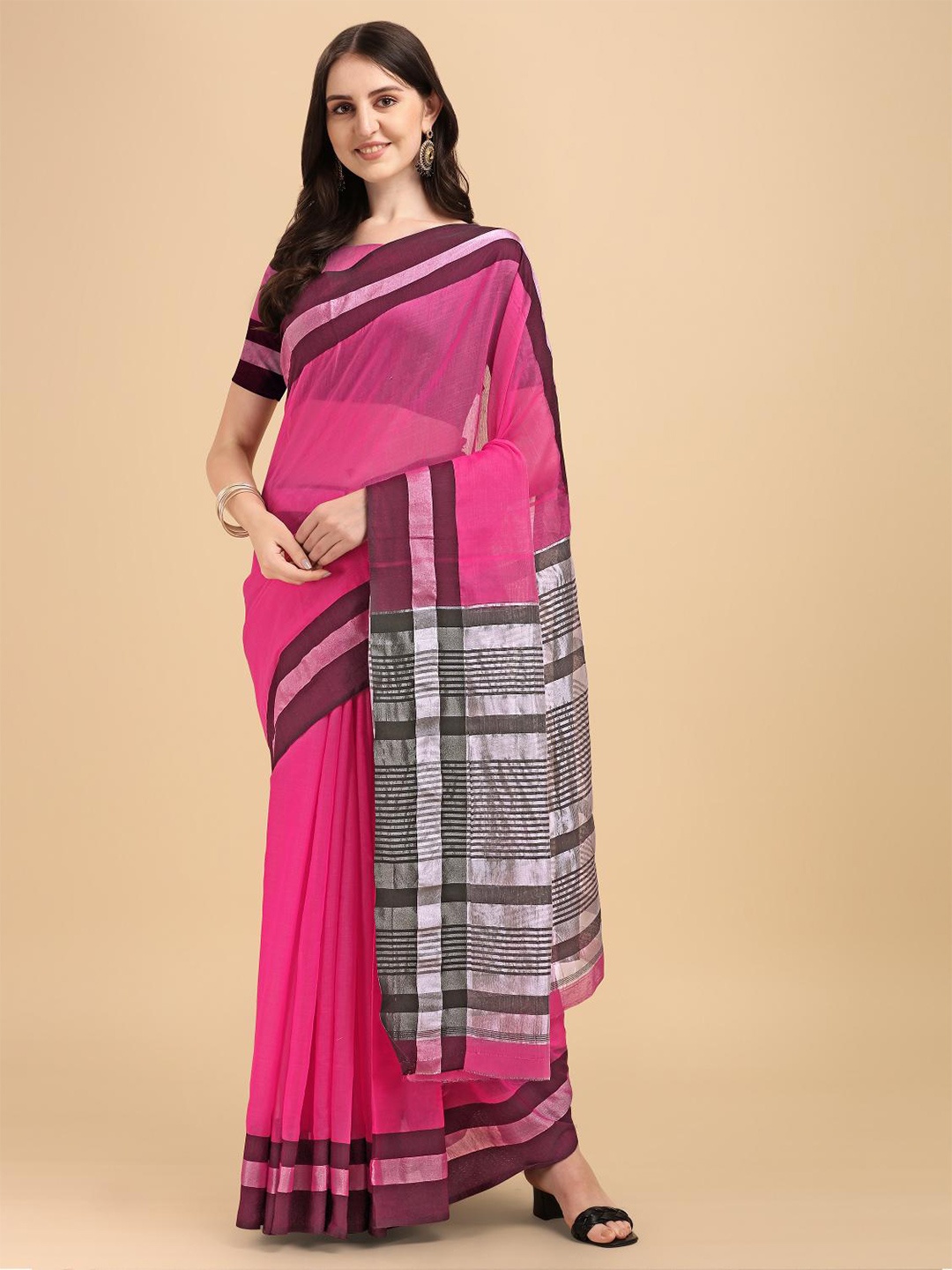 

LIMDO Pure Silk Banarasi Saree, Pink