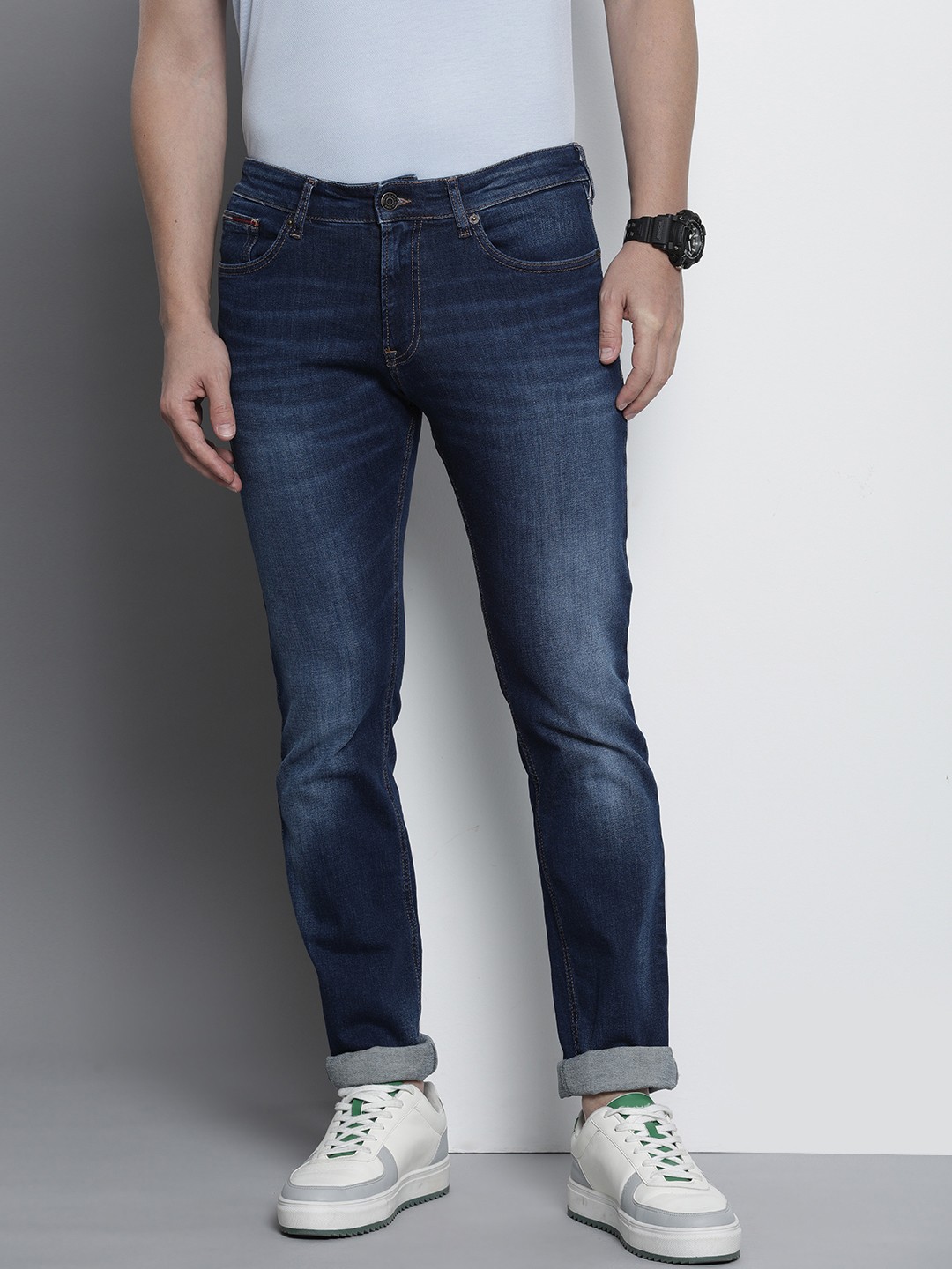 

Tommy Hilfiger Men Mid Rise Slim Fit Light Fade Stretchable Jeans, Blue