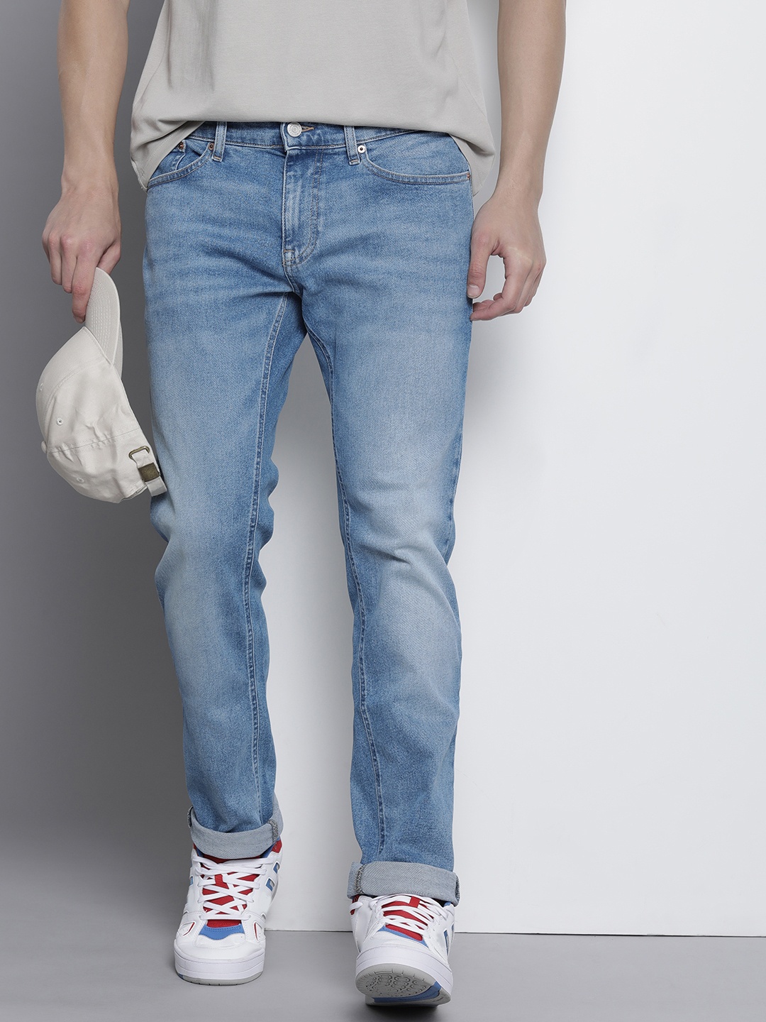 

Tommy Hilfiger Men Scanton Slim Fit Heavy Fade Jeans, Blue