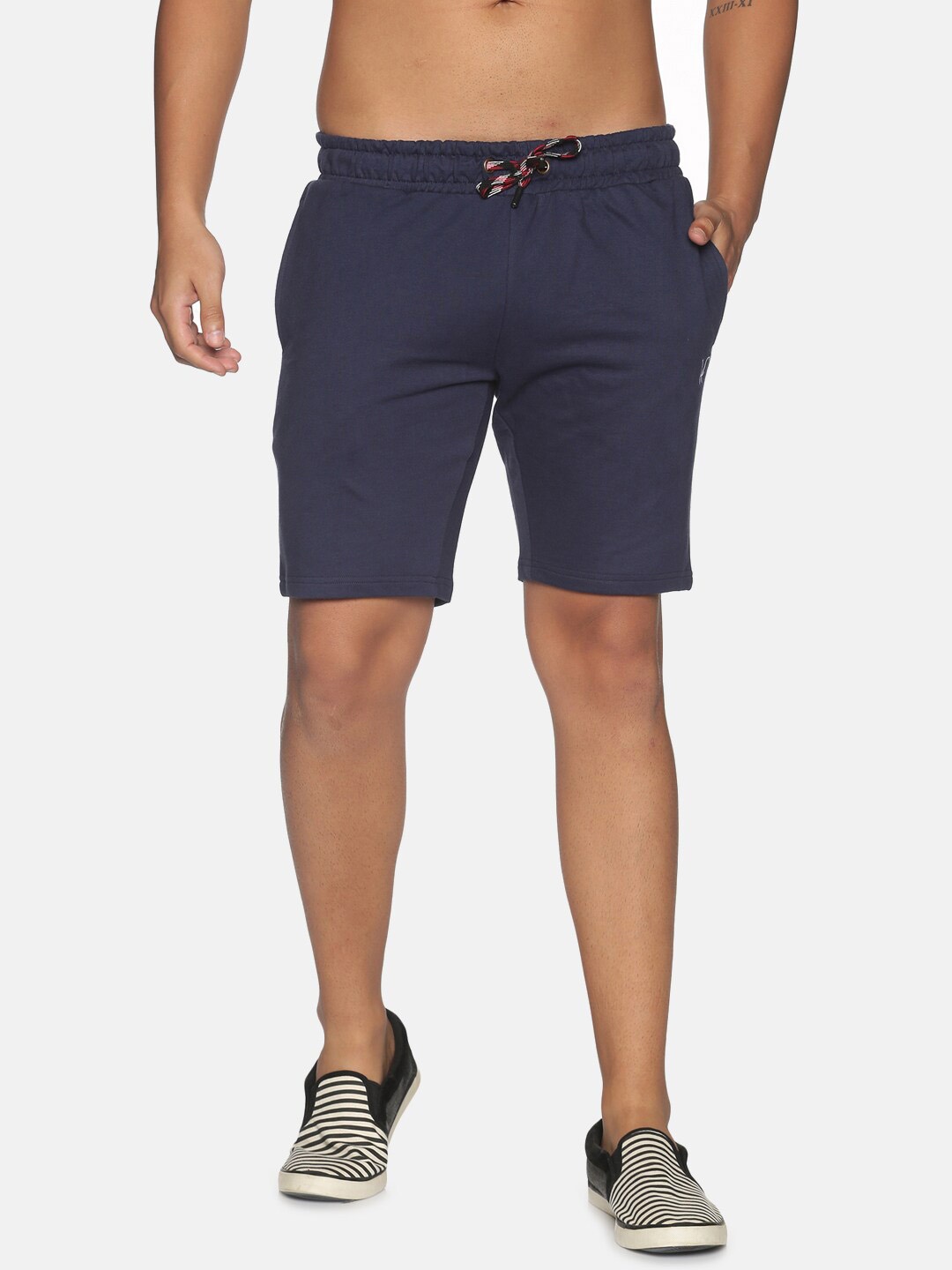 

THE HOLLANDER Men Mid-Rise Regular Fit Cotton Shorts, Navy blue