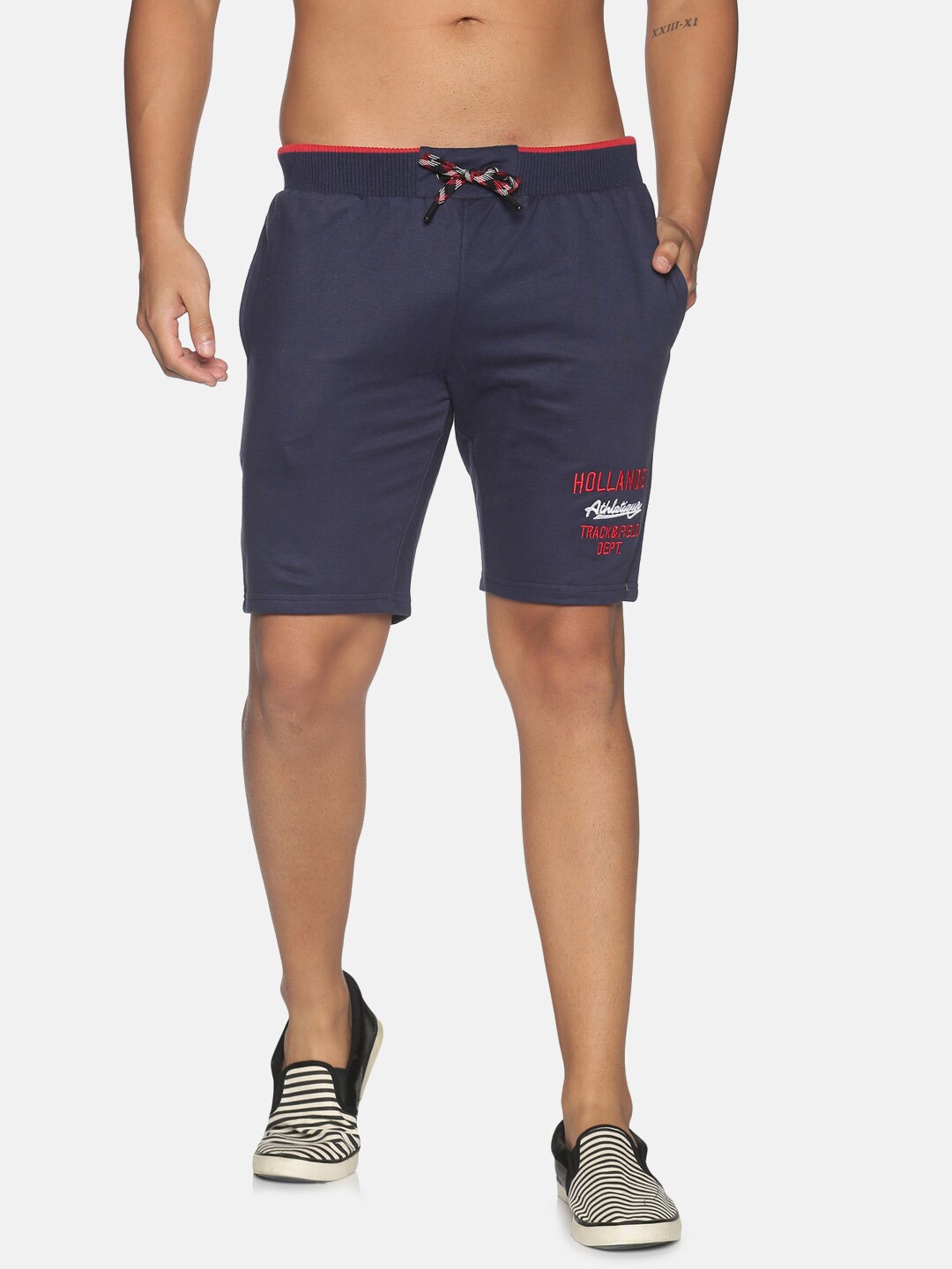 

THE HOLLANDER Men Regular Fit Cotton Shorts, Navy blue