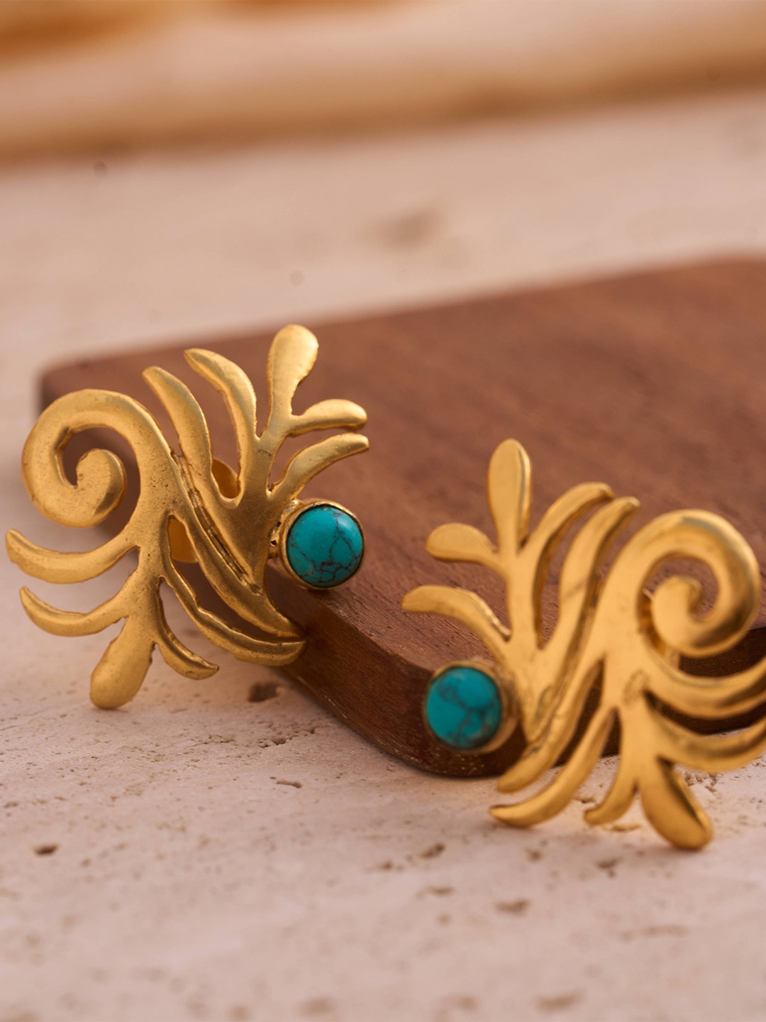 

trueBrowns 22K Gold-Plated Contemporary Studs Earrings