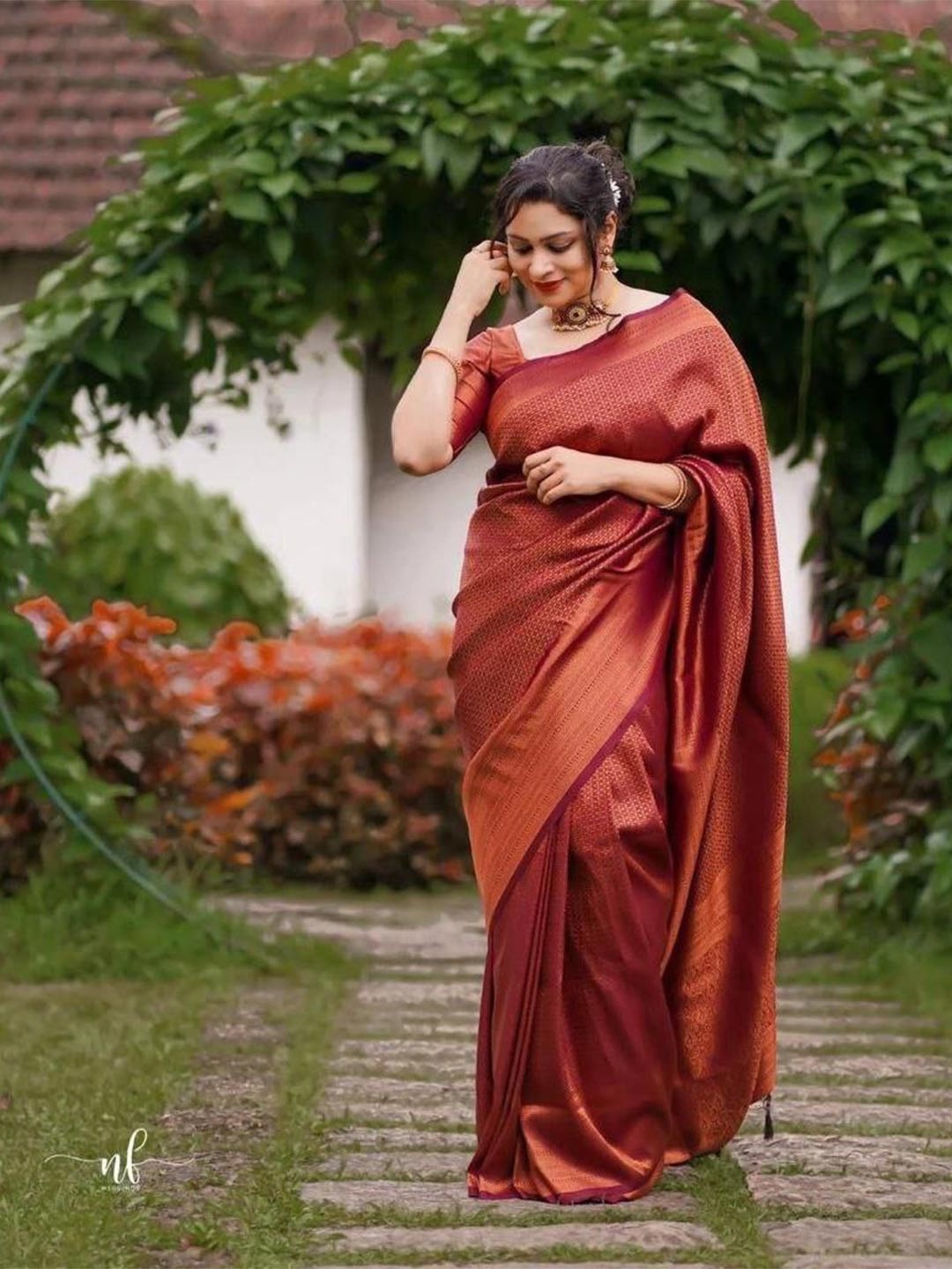 

FABIAN FASHION Ethnic Woven Design Zari Silk Cotton Kanjeevaram Saree, Maroon