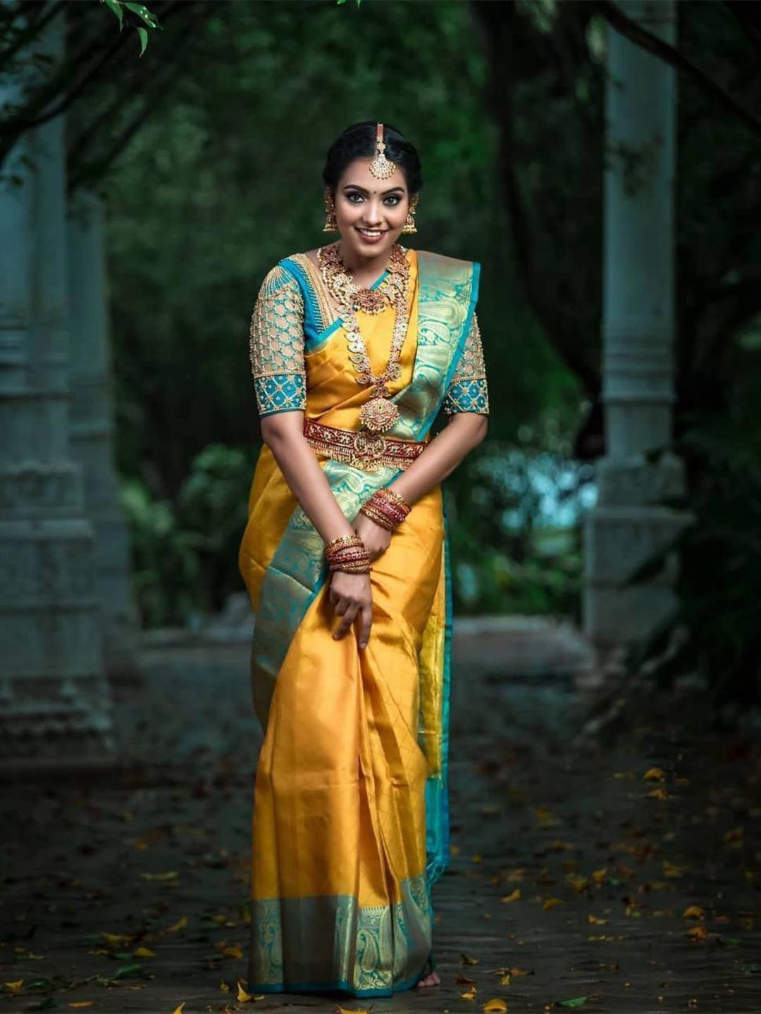 

FABIAN FASHION Woven Design Silk Cotton Kanjeevaram Zari Saree, Yellow