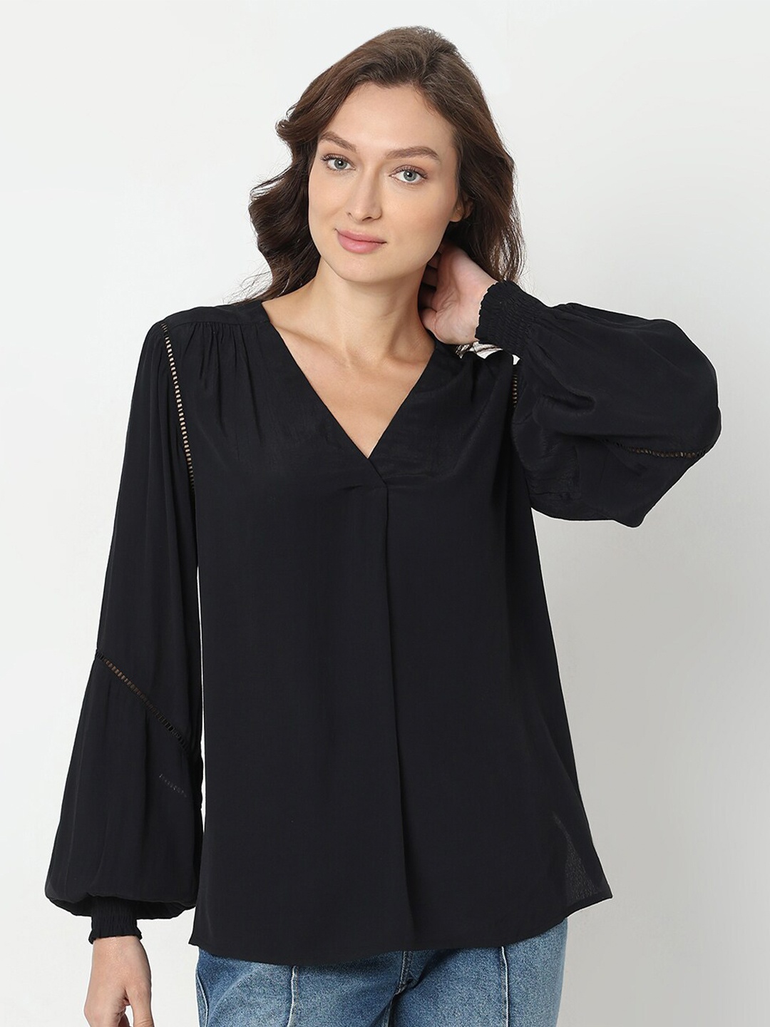 

Vero Moda V Neck Long Cuffed Sleeves Regular Top, Black