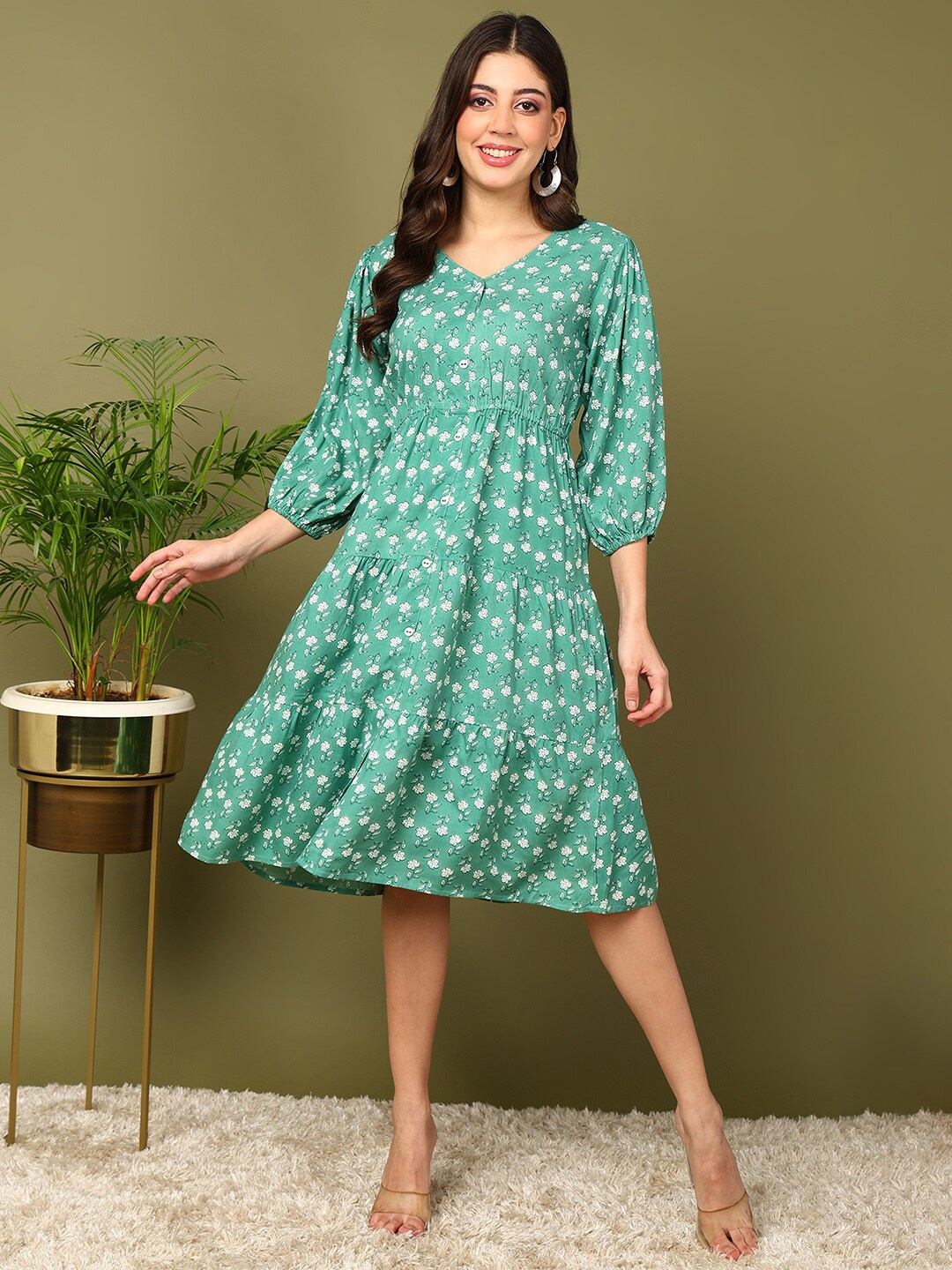 

mokshi Green Floral Printed Bishop Sleeves Empire Dress