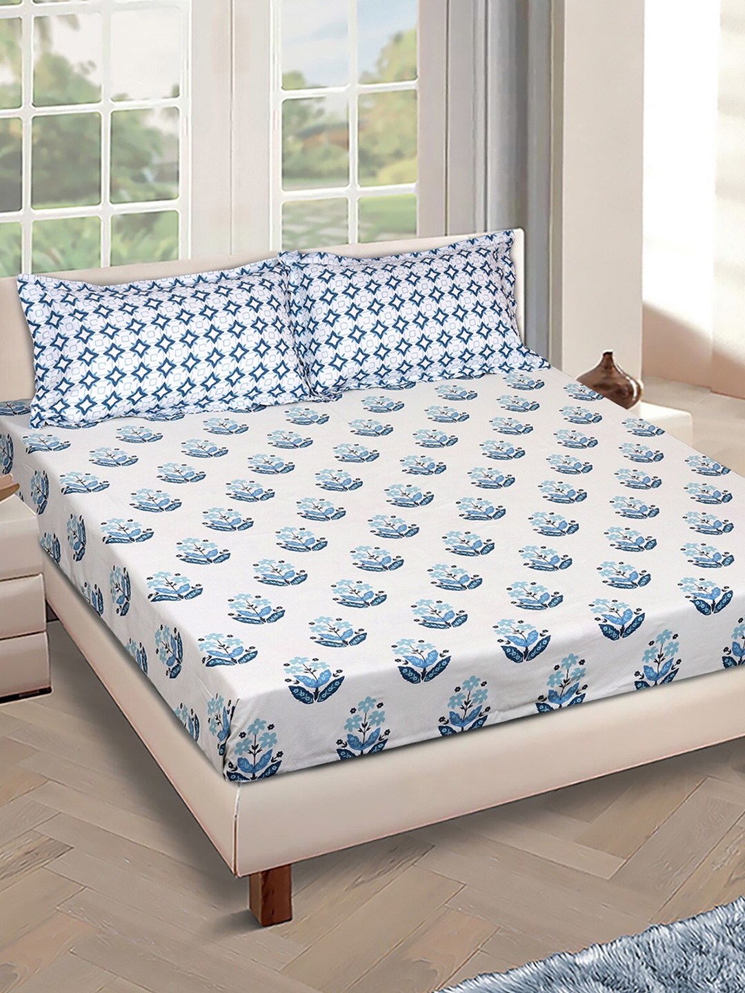 

ROMEE Off White & Blue Floral Cotton 144 TC Queen Bedsheet With 2 Pillow Covers