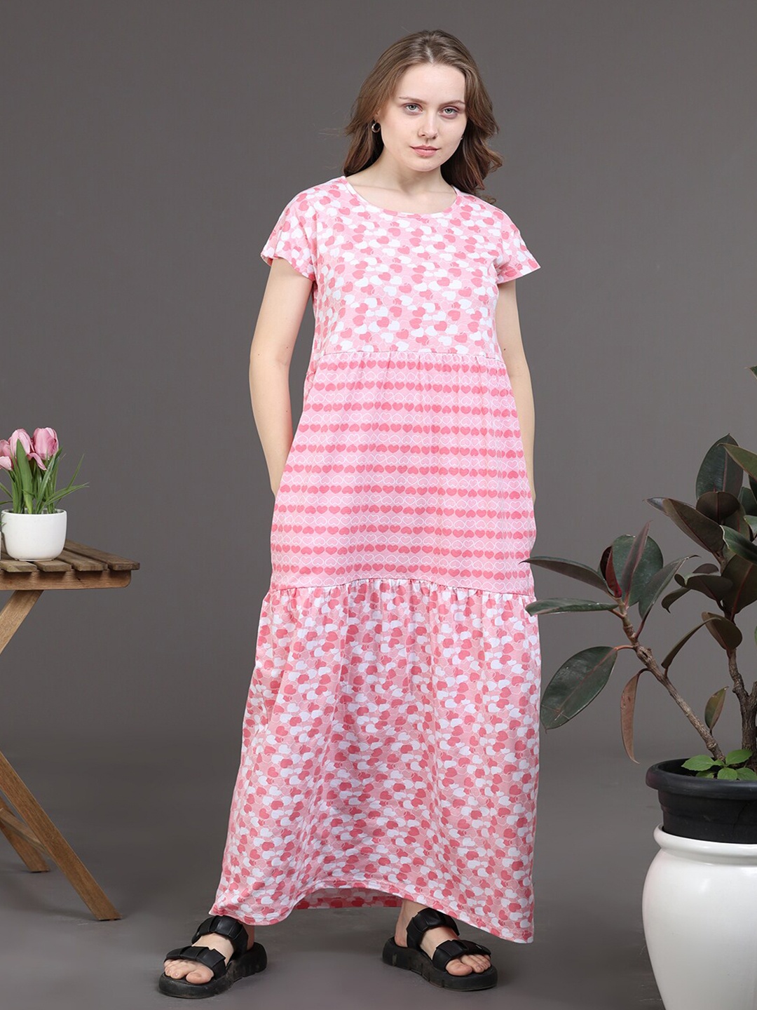 

Slumber Jill Heart Printed Pure Cotton Maxi Nightdress, Pink