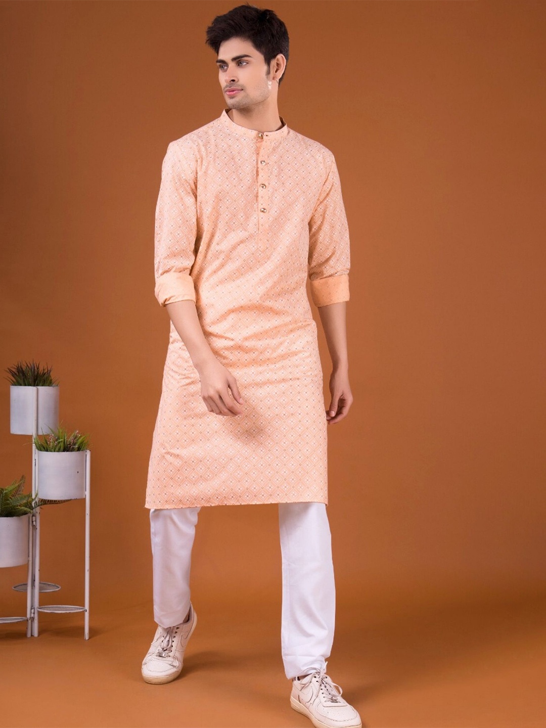 

SHIWAM ETHNIX Printed Mandarin Collar Kurta With Pyjama, Cream