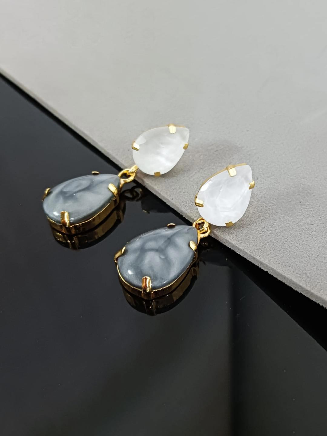 

Efulgenz Gold-Plated Crystals Studded Drop Earrings